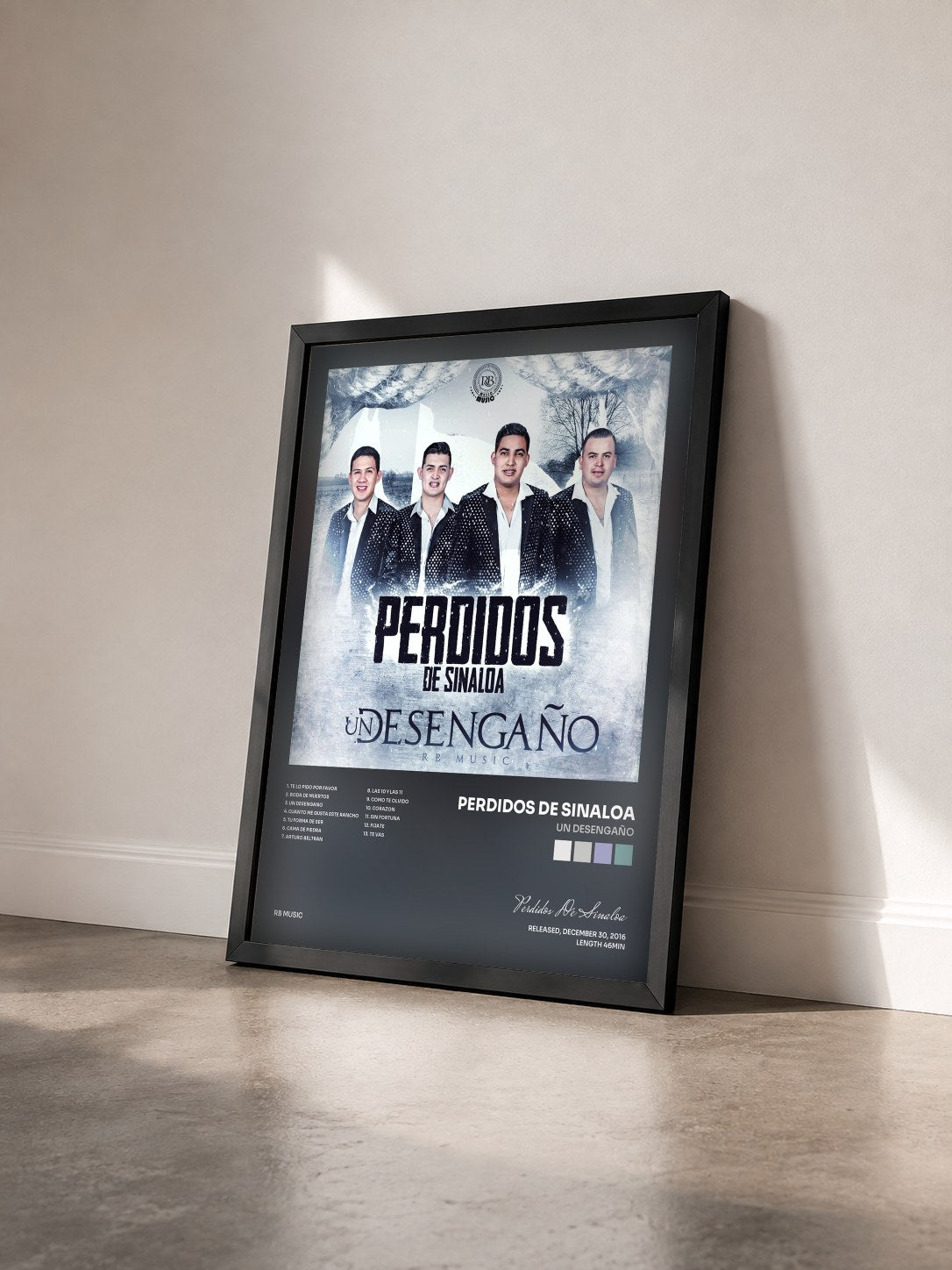#noir Tableau de l'album Un Desengaño de Perdidos De Sinaloa vu de trois quarts, cadre noir