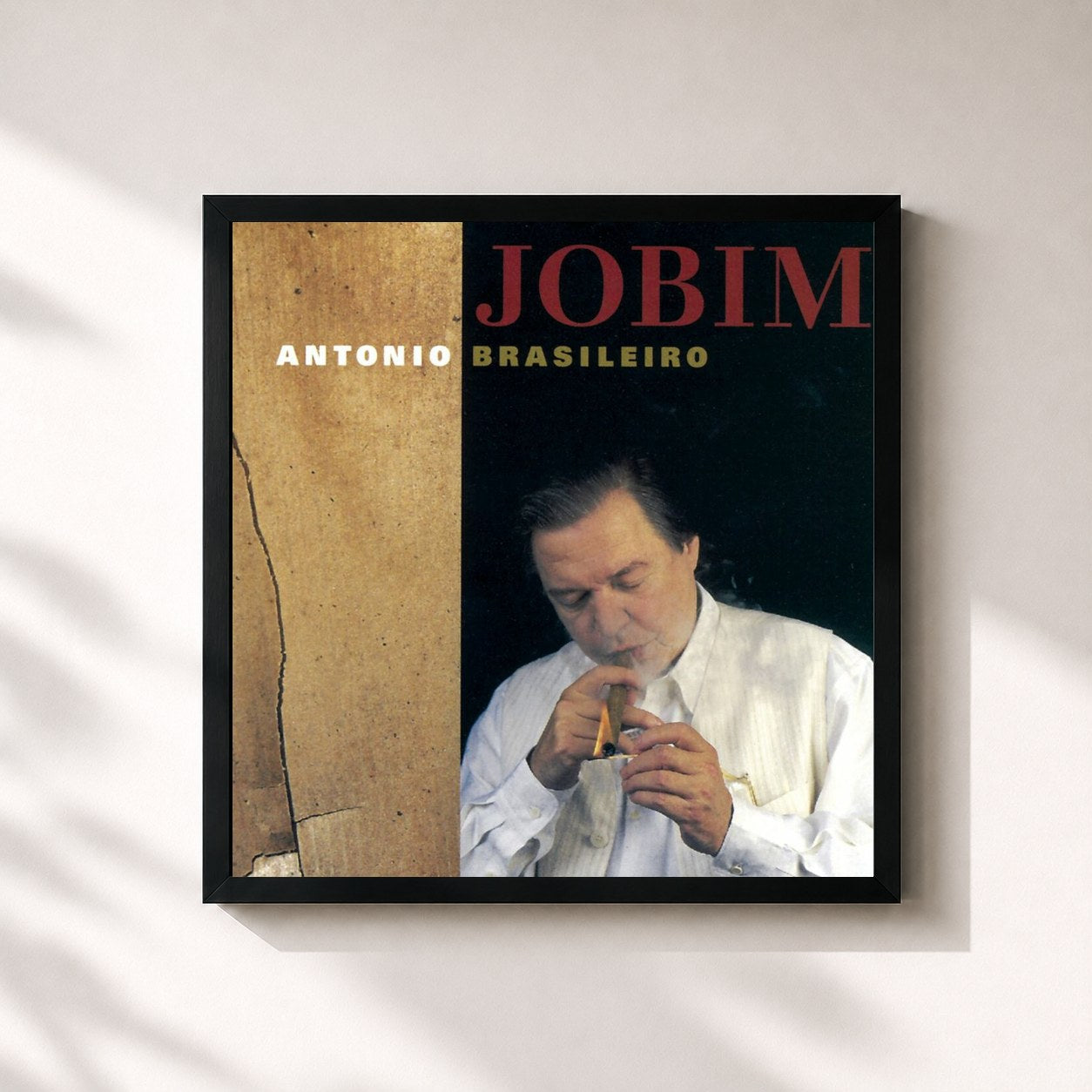#noir Tableau carré de l'album Antonio Brasileiro de Antonio Carlos Jobim, cadre noir 32x32 cm