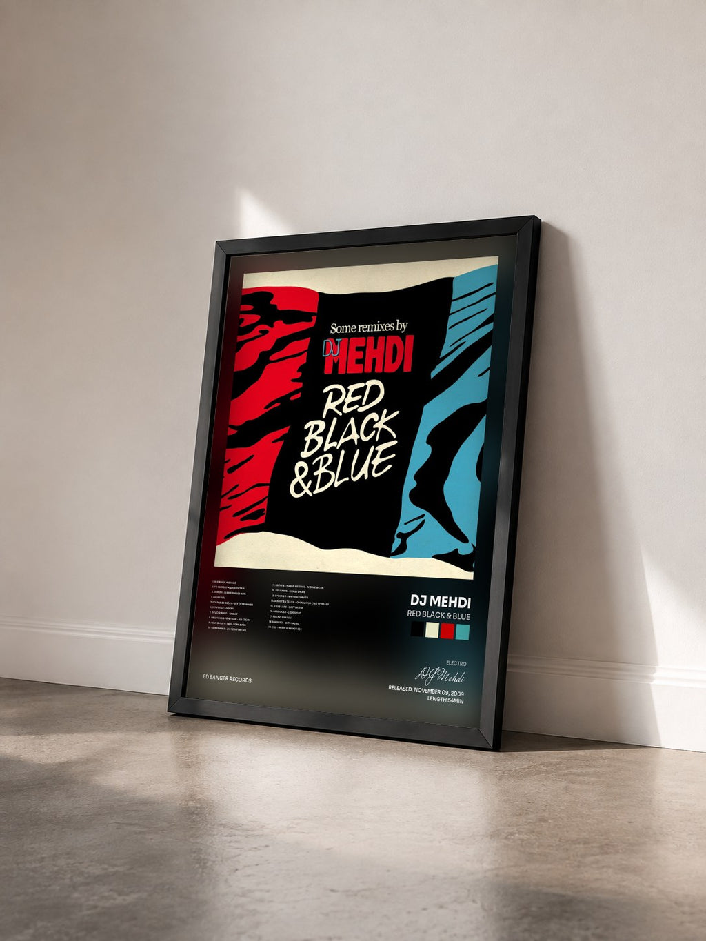 #noir Tableau de l'album Red Black & Blue de DJ Mehdi vu de trois quarts, cadre noir