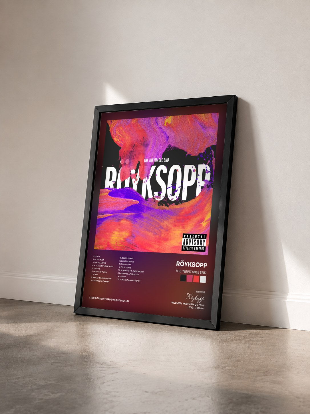 #noir Tableau de l'album The Inevitable End de Röyksopp vu de trois quarts, cadre noir