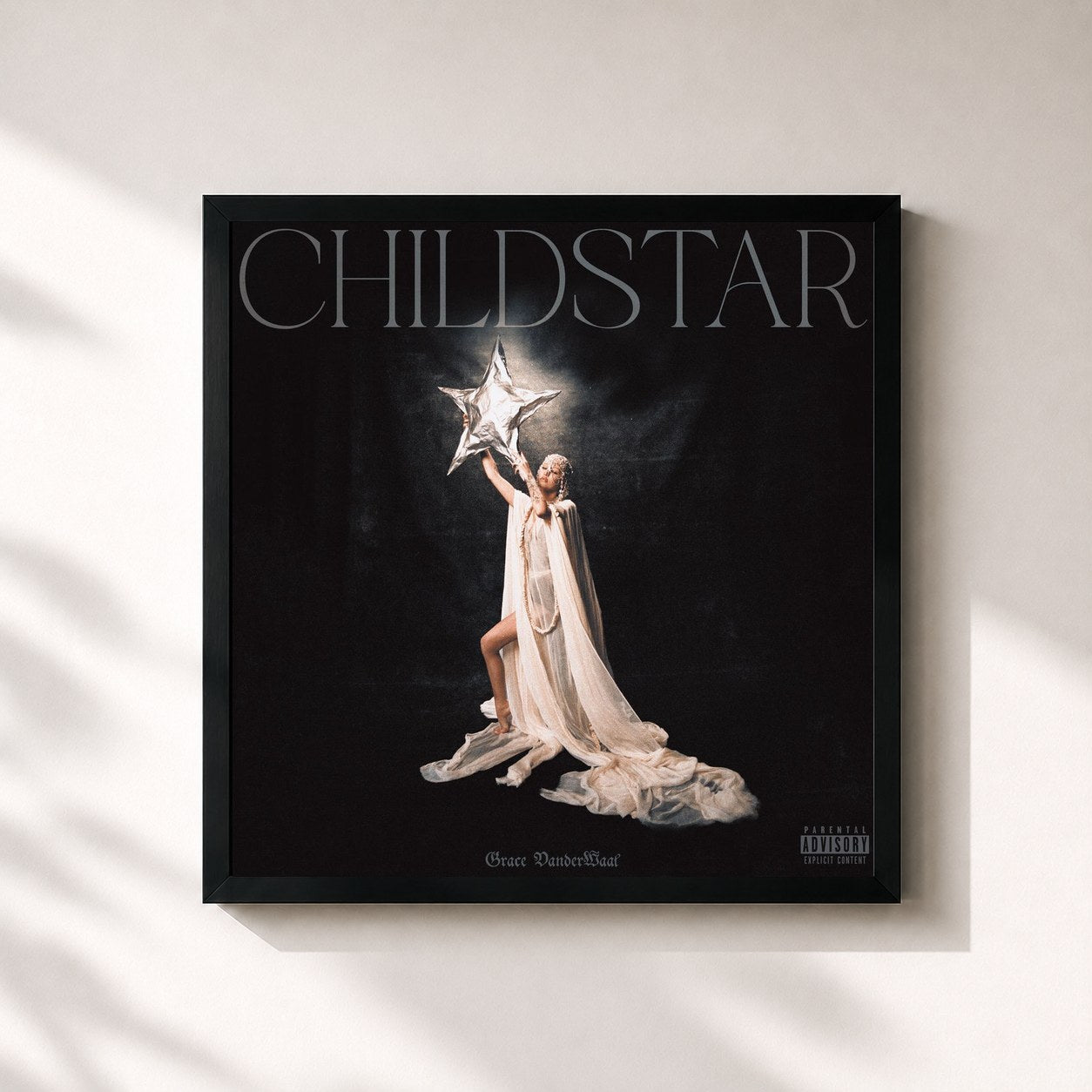 #noir Tableau carré de l'album CHILDSTAR de Grace VanderWaal, cadre noir 32x32 cm