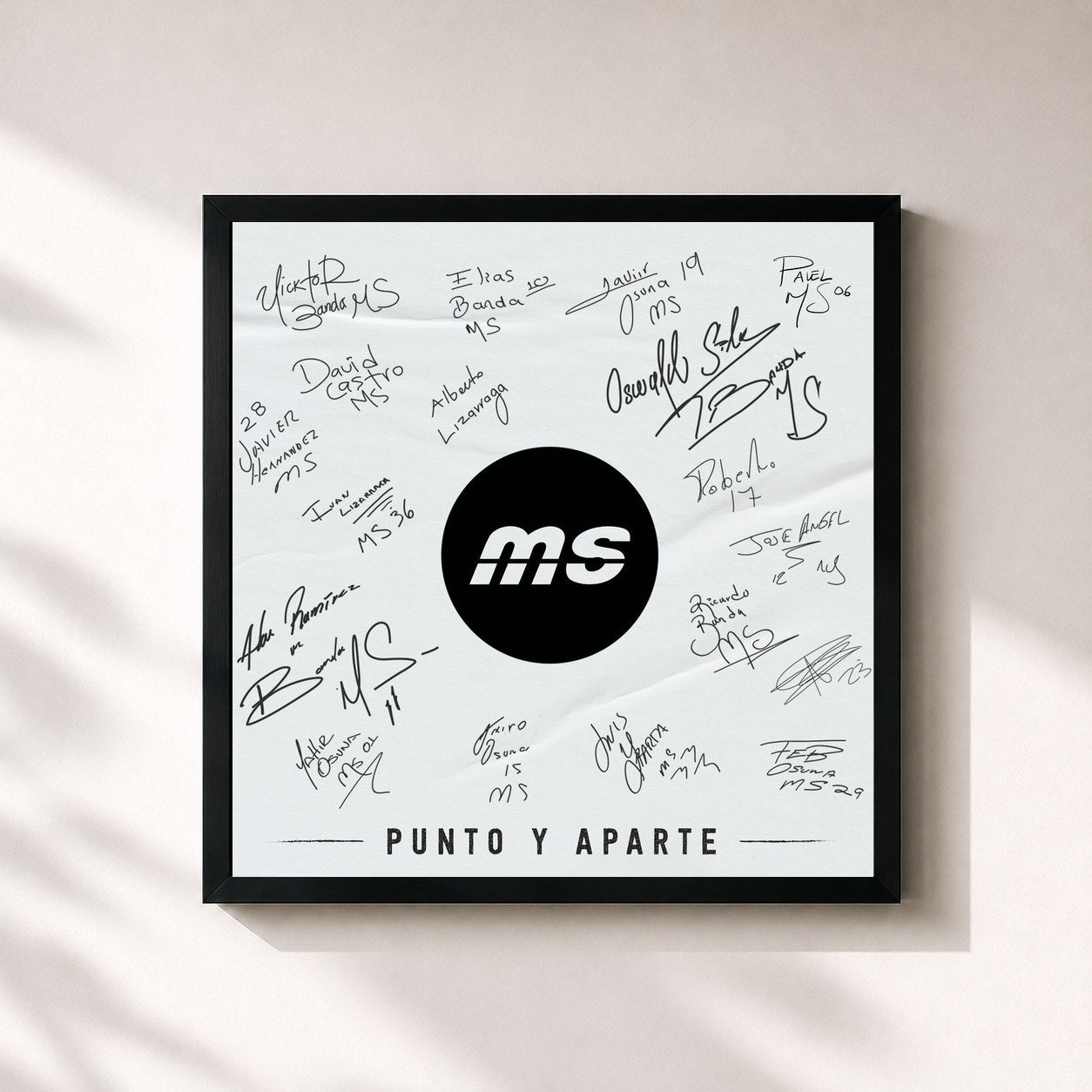 #noir Tableau carré de l'album PUNTO Y APARTE de Banda MS de Sergio Lizárraga, cadre noir 32x32 cm