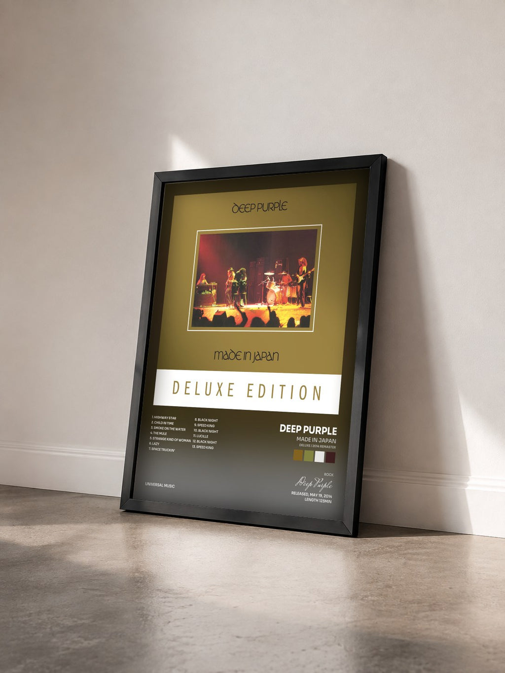 #noir Tableau de l'album Made In Japan (Deluxe / 2014 Remaster) de Deep Purple vu de trois quarts, cadre noir