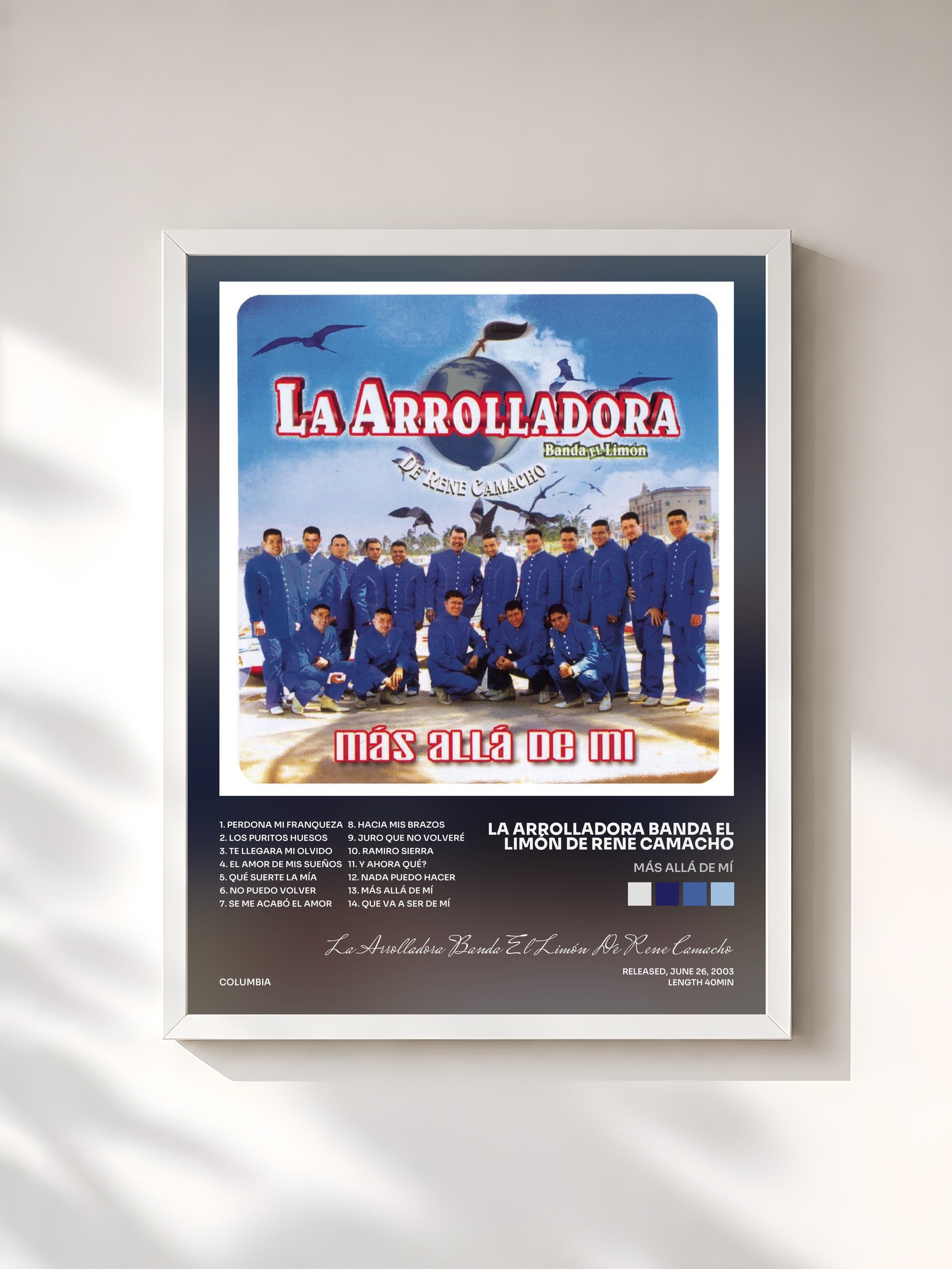 #blanc Tableau de l'album Más Allá De Mí de La Arrolladora Banda El Limón De Rene Camacho, cadre blanc, imprimé et encadré en France