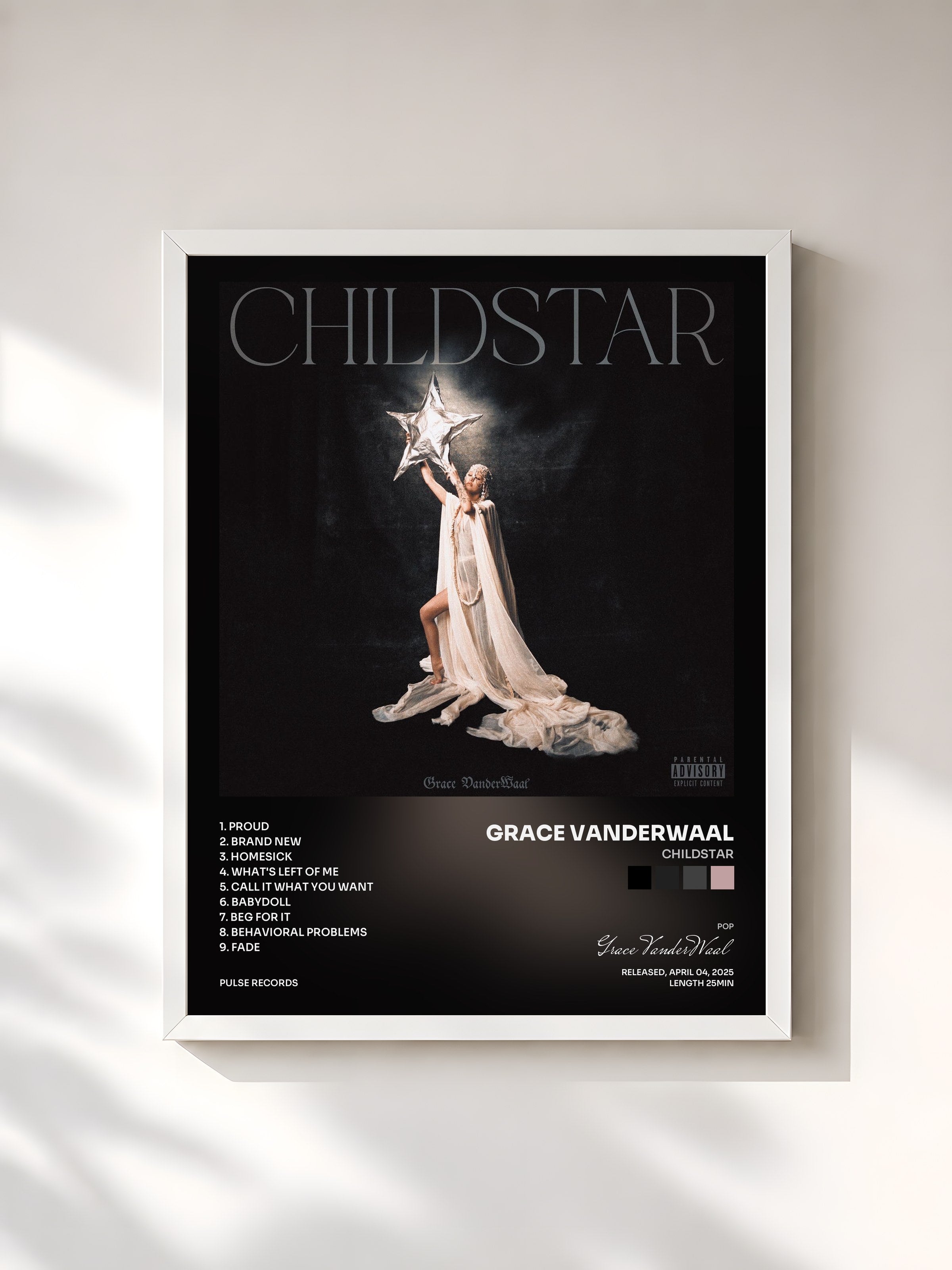 #blanc Tableau de l'album CHILDSTAR de Grace VanderWaal, cadre blanc, imprimé et encadré en France