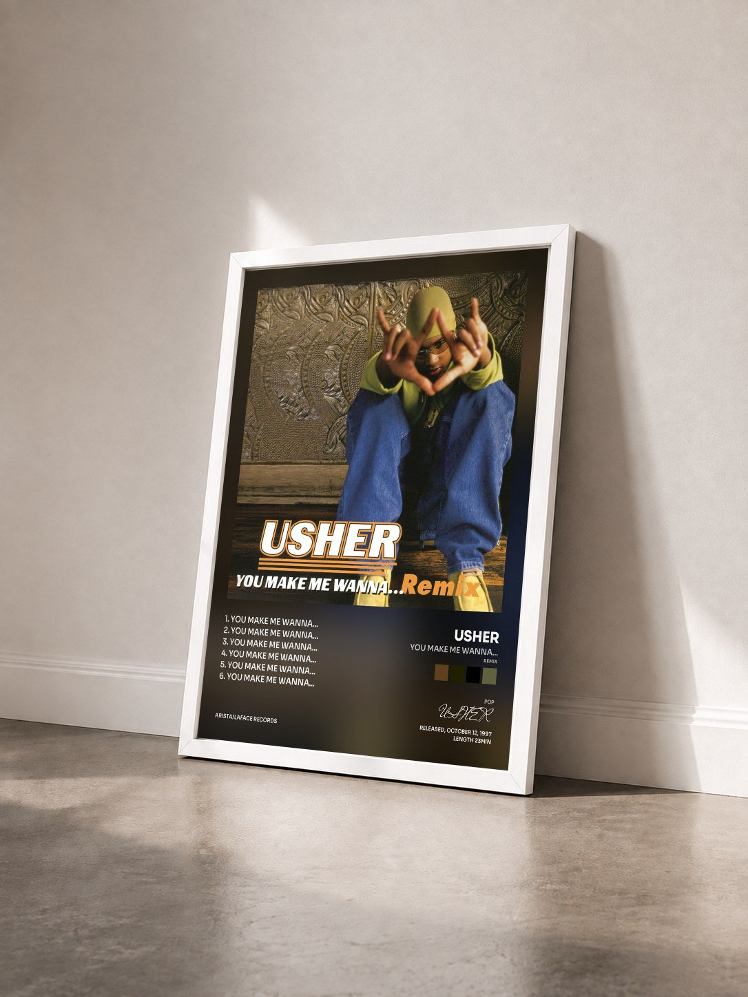 #blanc Tableau de l'album You Make Me Wanna... (Remix) de USHER vu de trois quarts, cadre blanc