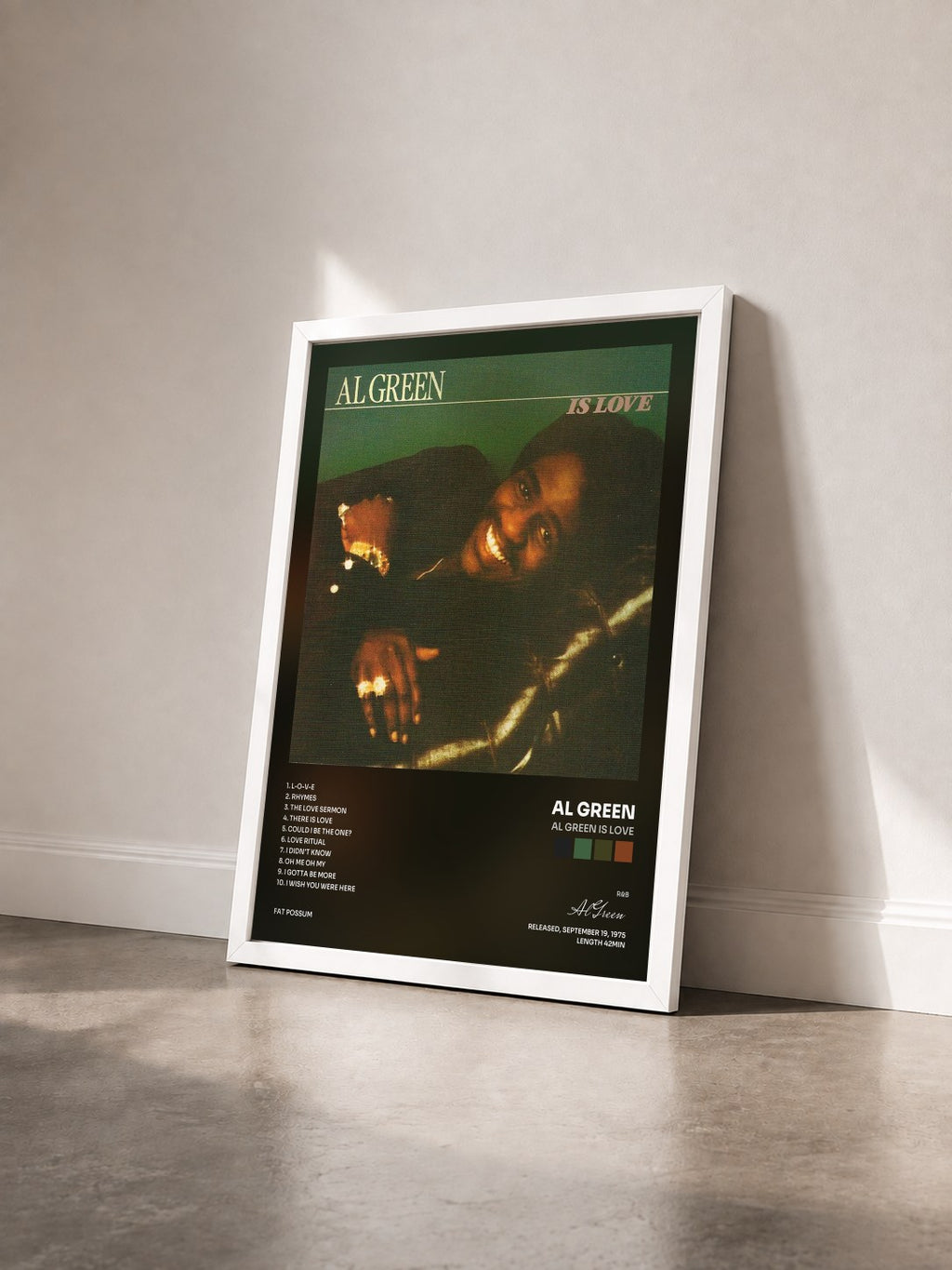 #blanc Al Green Is Love von Al Green als gerahmter Kunstdruck von schräg gesehen, weißer Rahmen