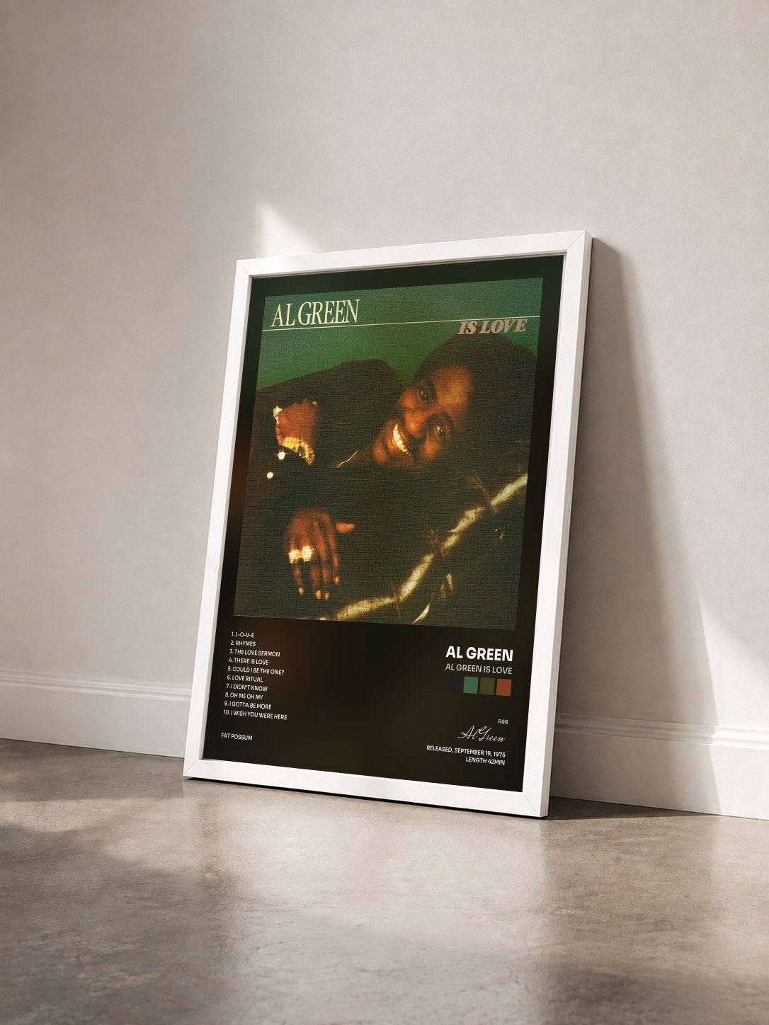 #blanc Al Green Is Love von Al Green als gerahmter Kunstdruck von schräg gesehen, weißer Rahmen
