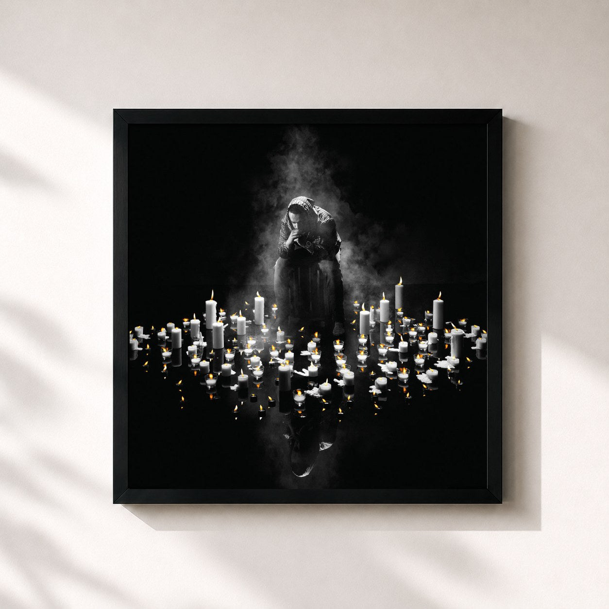 #noir Avenue di St Antoine de Alonzo in stampa quadrata incorniciata, cornice nera 32x32 cm