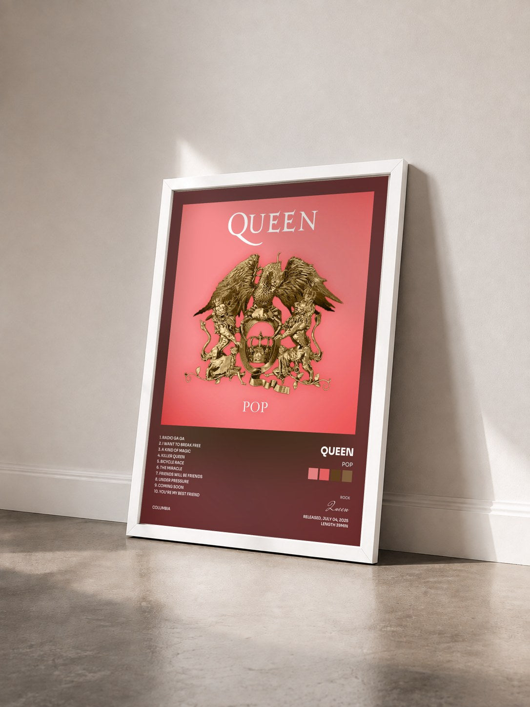 #blanc Tableau de l'album Pop de Queen vu de trois quarts, cadre blanc