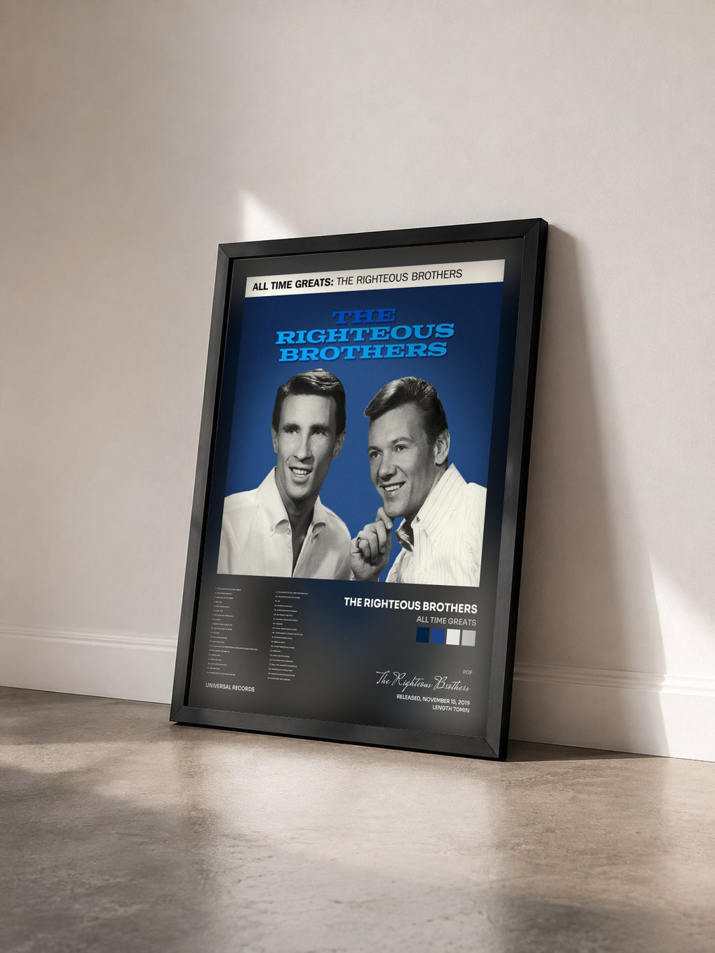 #noir Tableau de l'album All Time Greats de The Righteous Brothers vu de trois quarts, cadre noir