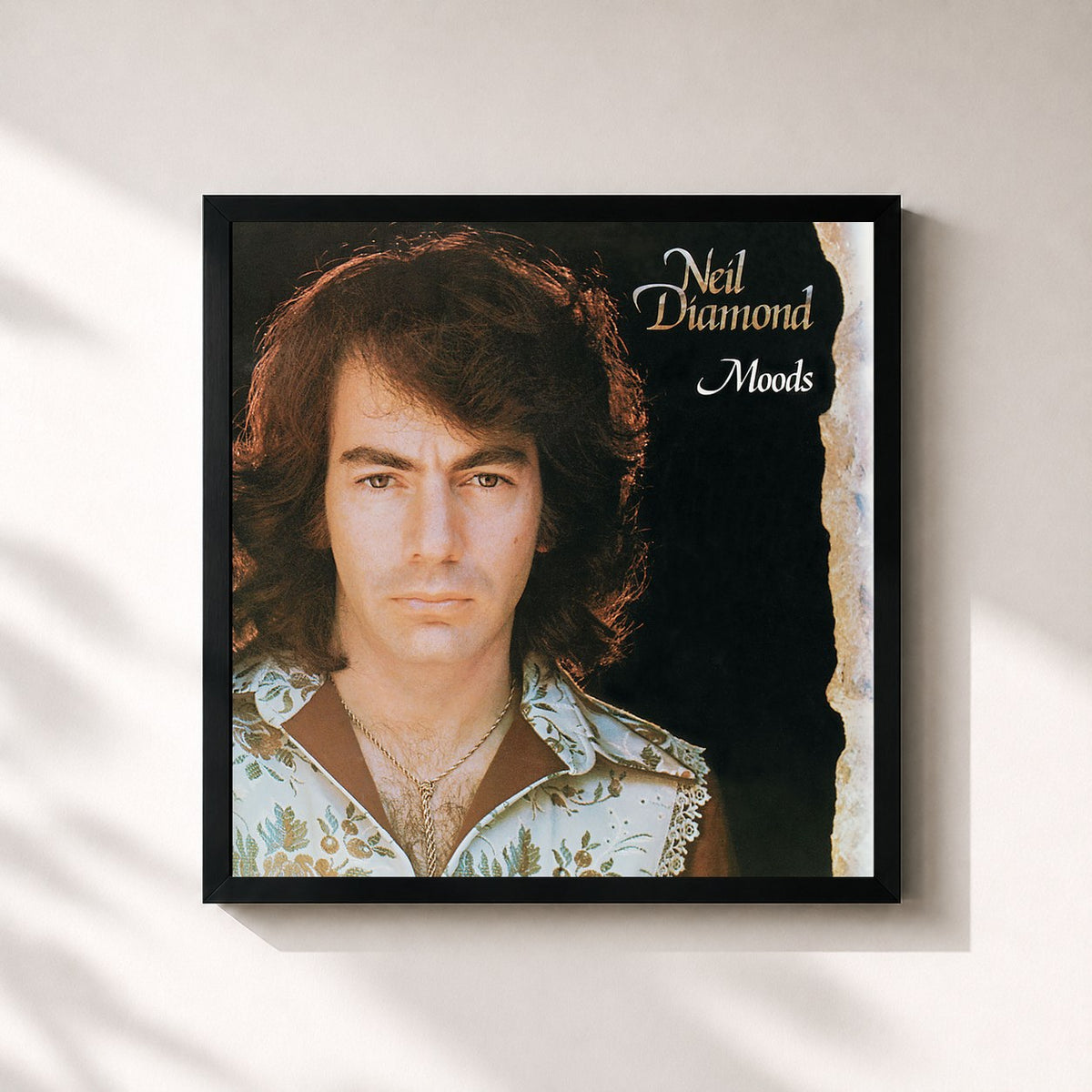 #noir Moods von Neil Diamond als quadratischer Kunstdruck, schwarzer Rahmen 32x32 cm