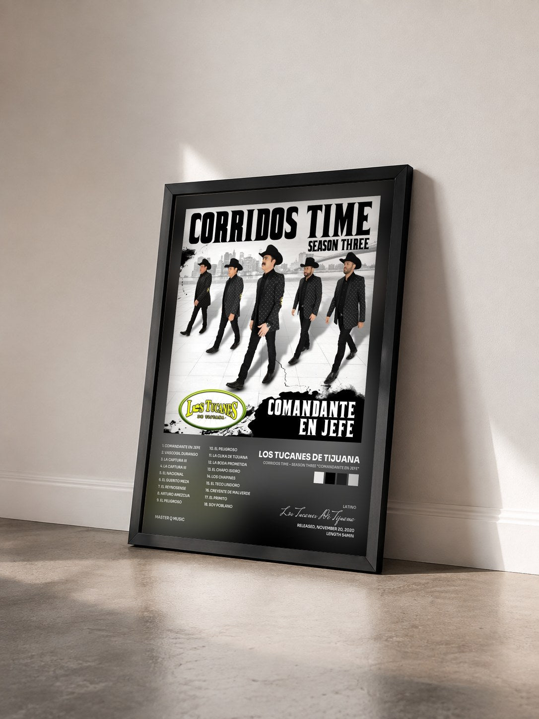 #noir Tableau de l'album Corridos Time – Season Three "Comandante En Jefe" de Los Tucanes De Tijuana vu de trois quarts, cadre noir