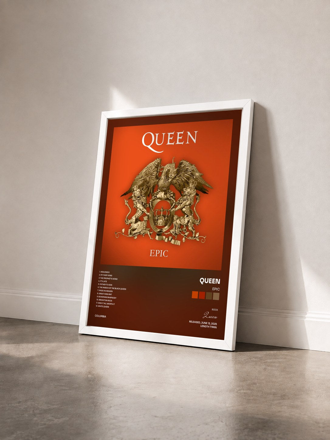#blanc Tableau de l'album Epic de Queen vu de trois quarts, cadre blanc