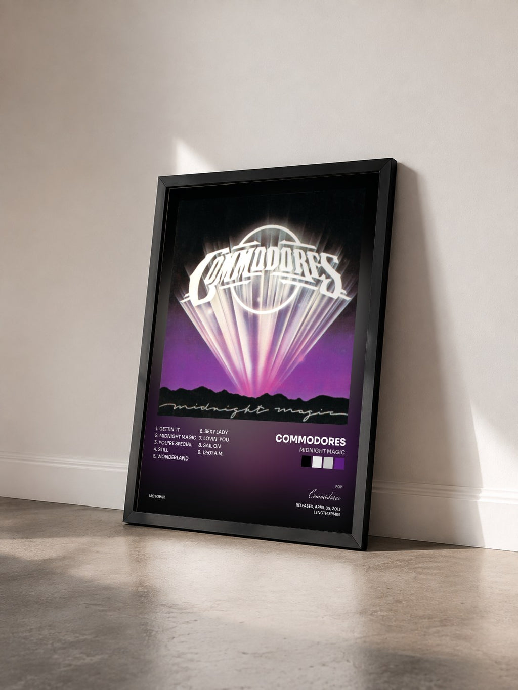 #noir Tableau de l'album Midnight Magic de Commodores vu de trois quarts, cadre noir