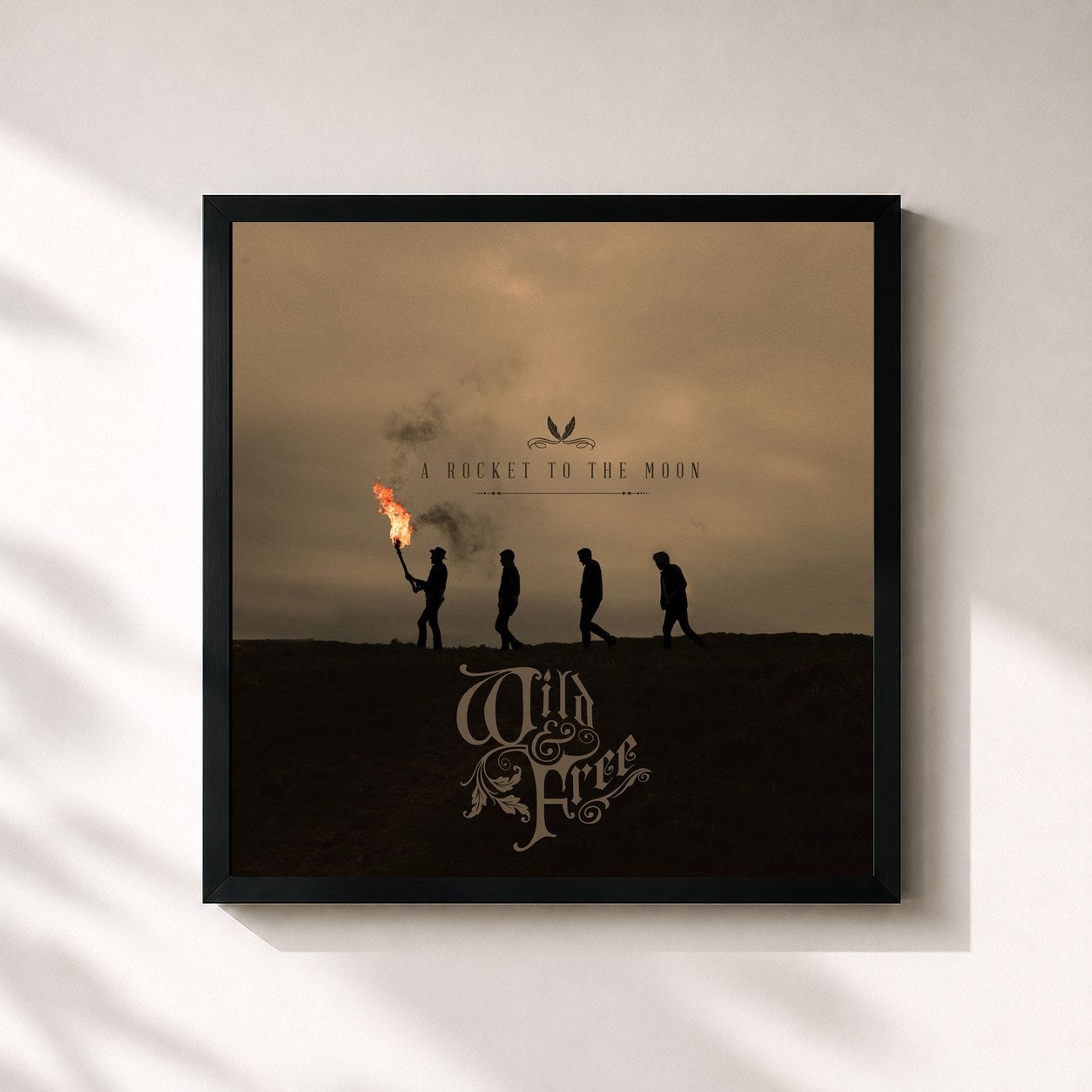 #noir Tableau carré de l'album Wild & Free de A Rocket To The Moon, cadre noir 32x32 cm