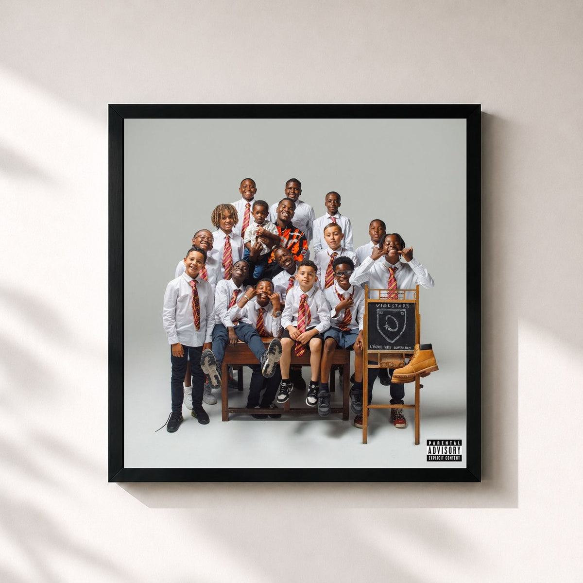 #noir Tableau carré de l'album VIBESTARS : SAISON 2 de Genezio, cadre noir 32x32 cm