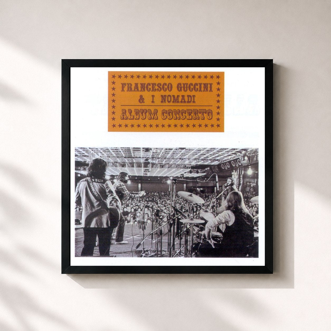 #noir Tableau carré de l'album Album Concerto de Francesco Guccini, cadre noir 32x32 cm