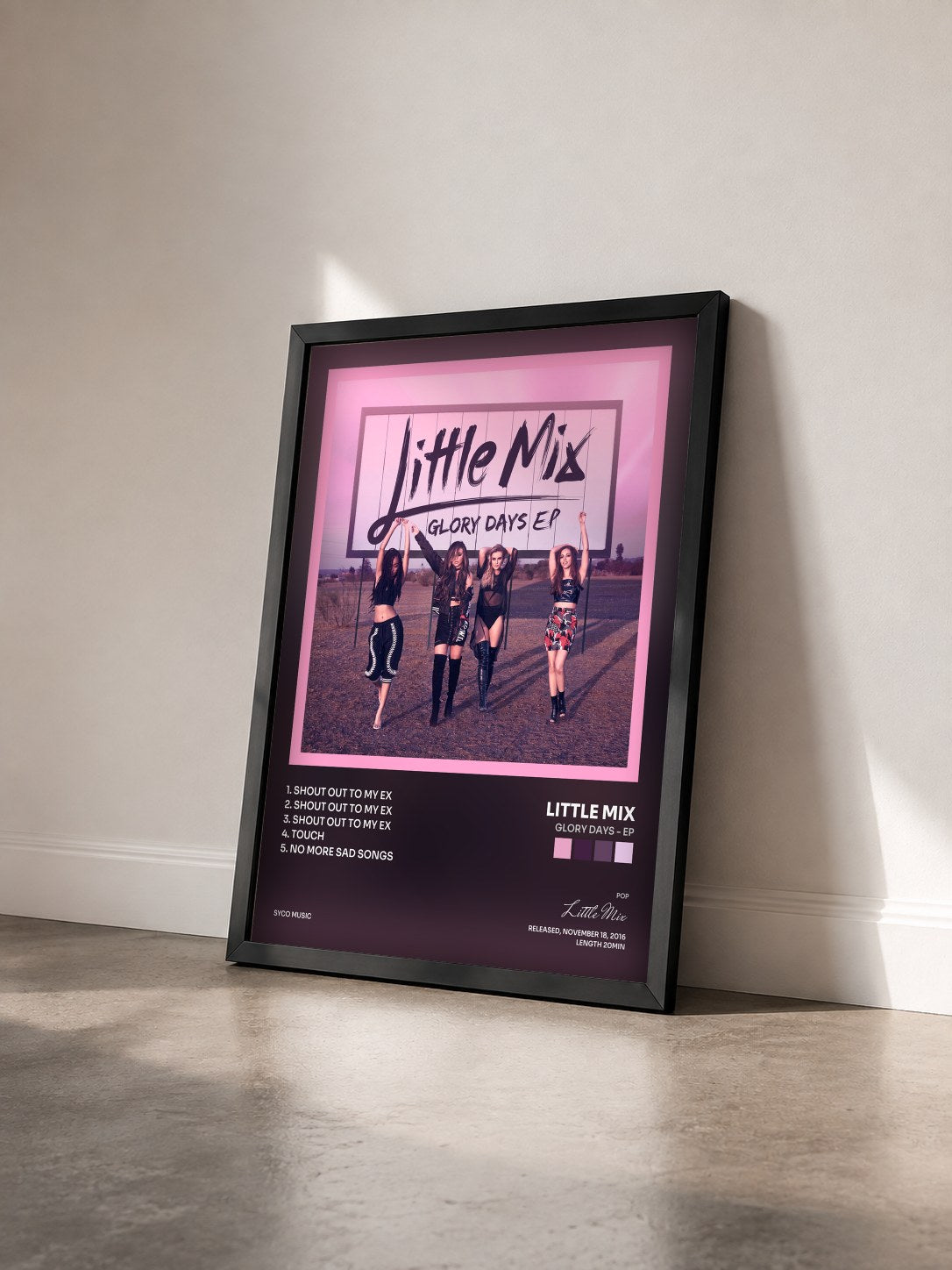 #noir Tableau de l'album Glory Days - EP de Little Mix vu de trois quarts, cadre noir