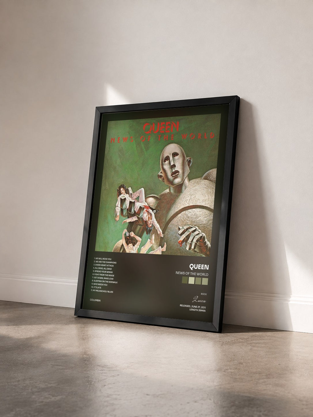 #noir News Of The World di Queen in stampa incorniciata vista di tre quarti, cornice nera