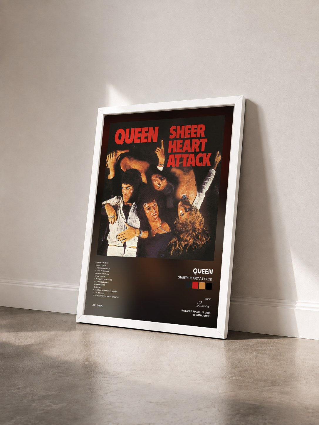 #blanc Tableau de l'album Sheer Heart Attack de Queen vu de trois quarts, cadre blanc