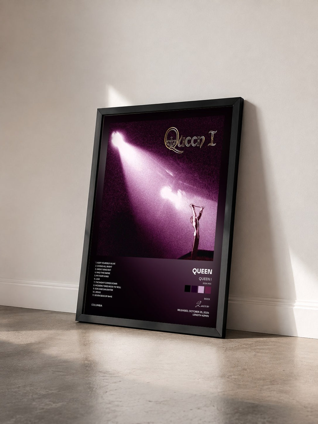 #noir Tableau de l'album Queen I (2024 Mix) de Queen vu de trois quarts, cadre noir