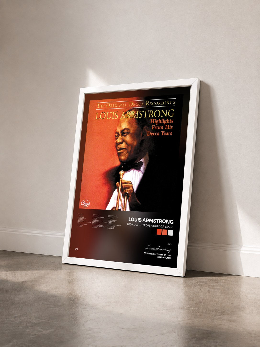 #blanc Tableau de l'album Highlights From His Decca Years de Louis Armstrong vu de trois quarts, cadre blanc