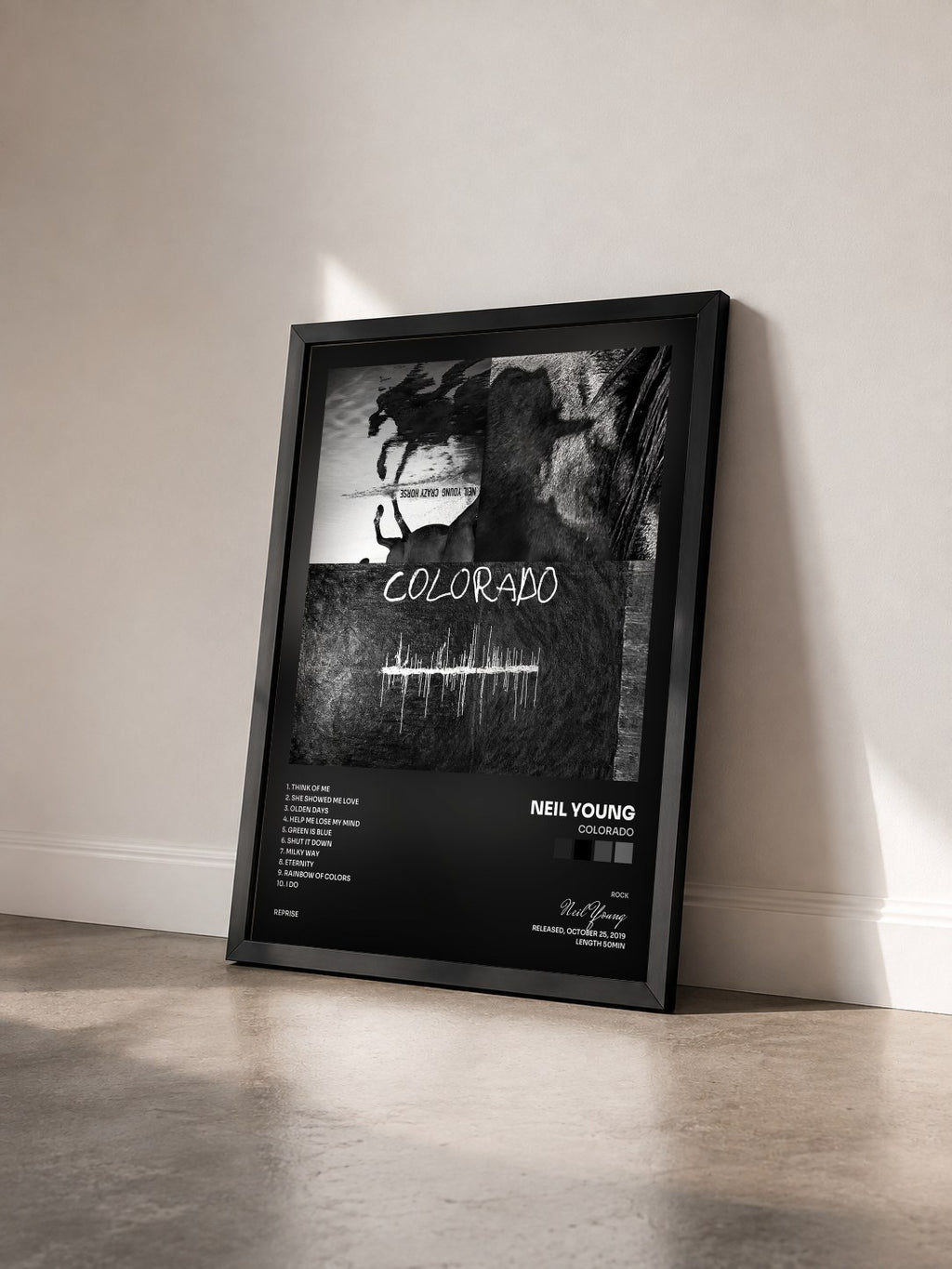 #noir Tableau de l'album Colorado de Neil Young vu de trois quarts, cadre noir