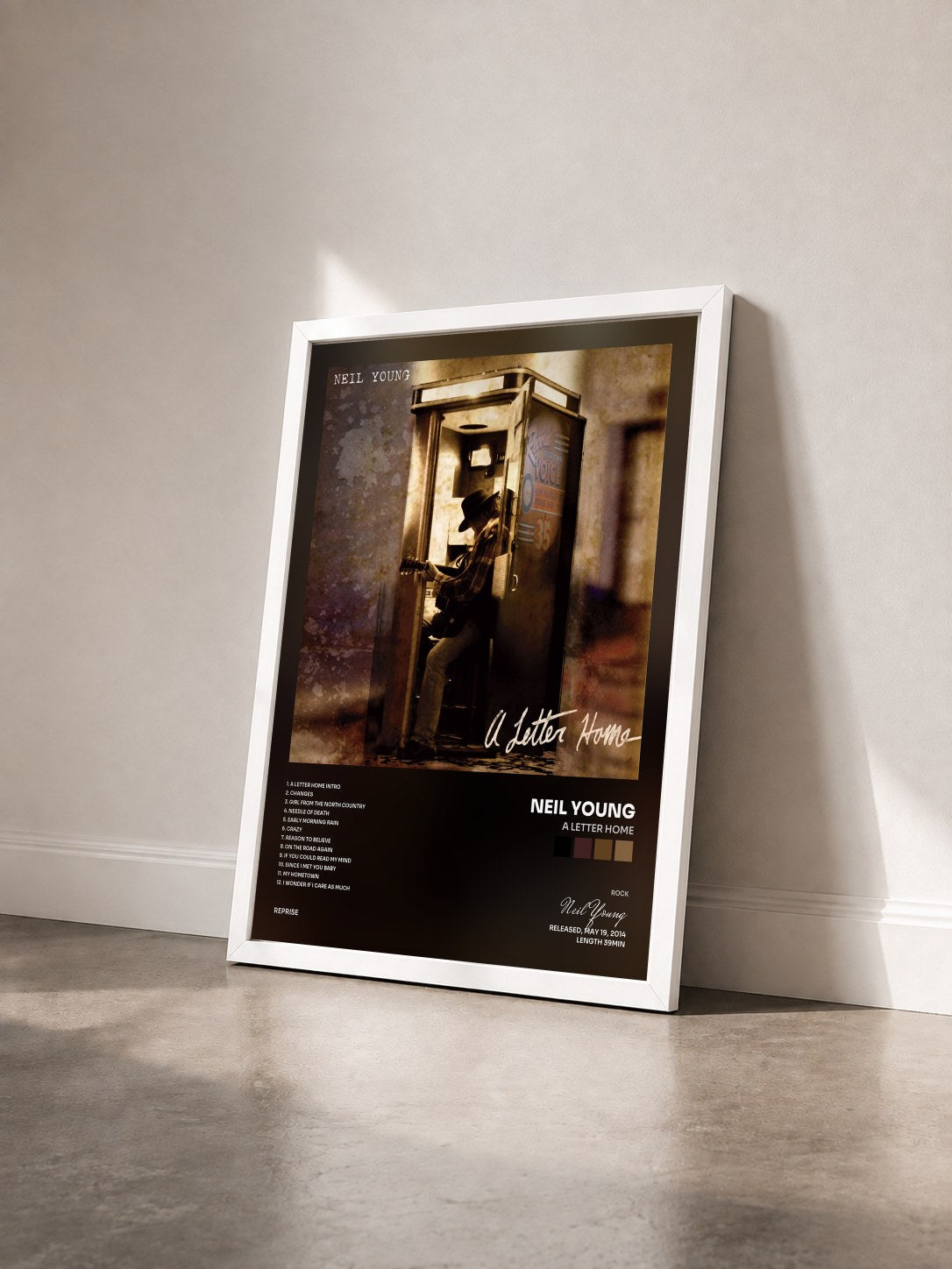#blanc Tableau de l'album A Letter Home de Neil Young vu de trois quarts, cadre blanc