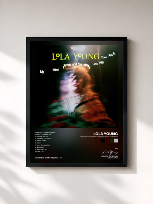 Lola Young · My Mind Wanders and Sometimes Leaves Completely — Affiche encadrée