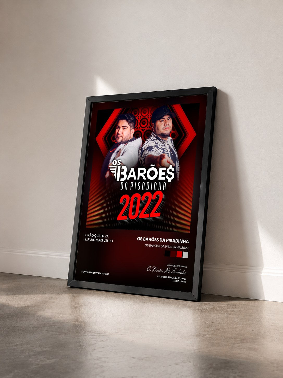 #noir Tableau de l'album Os Barões da Pisadinha 2022 de Os Barões Da Pisadinha vu de trois quarts, cadre noir