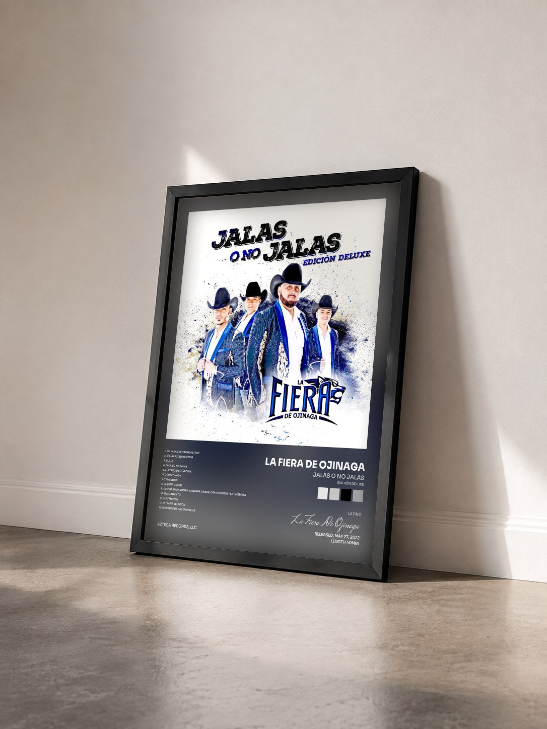 #noir Tableau de l'album Jalas o No Jalas (Edición Deluxe) de La Fiera De Ojinaga vu de trois quarts, cadre noir