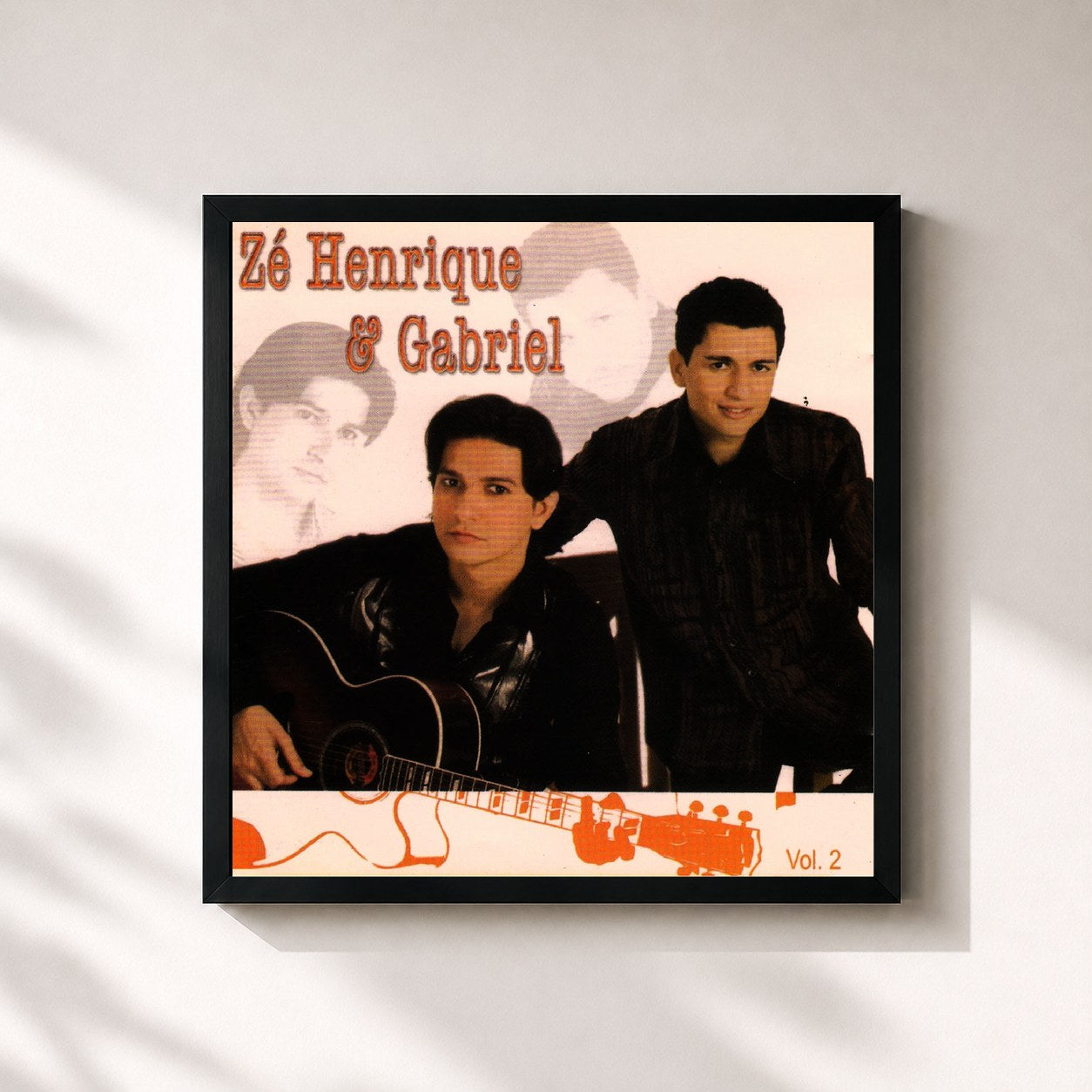 #noir Tableau carré de l'album Volume 2 de Zé Henrique & Gabriel, cadre noir 32x32 cm