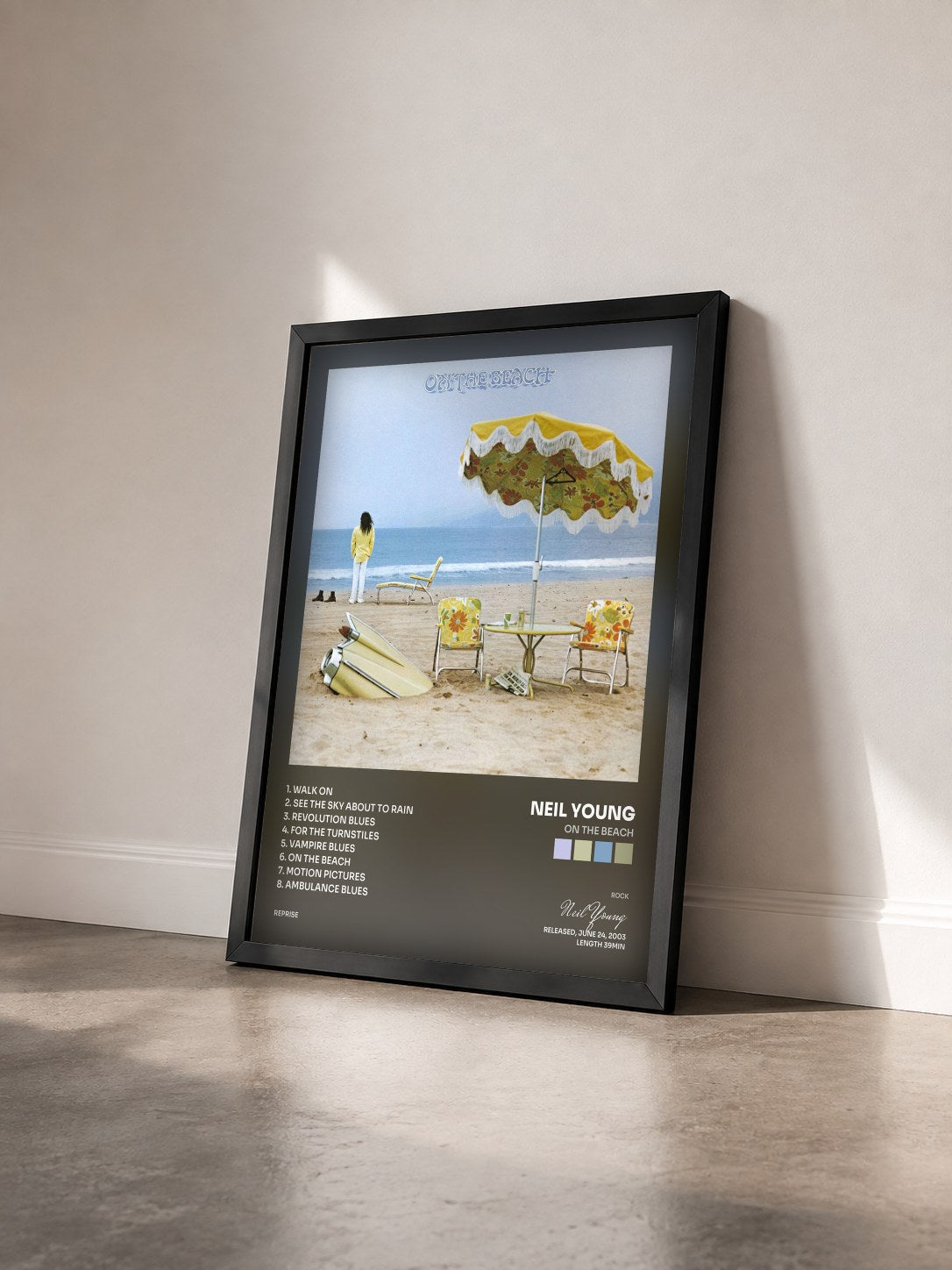 #noir Tableau de l'album On the Beach de Neil Young vu de trois quarts, cadre noir