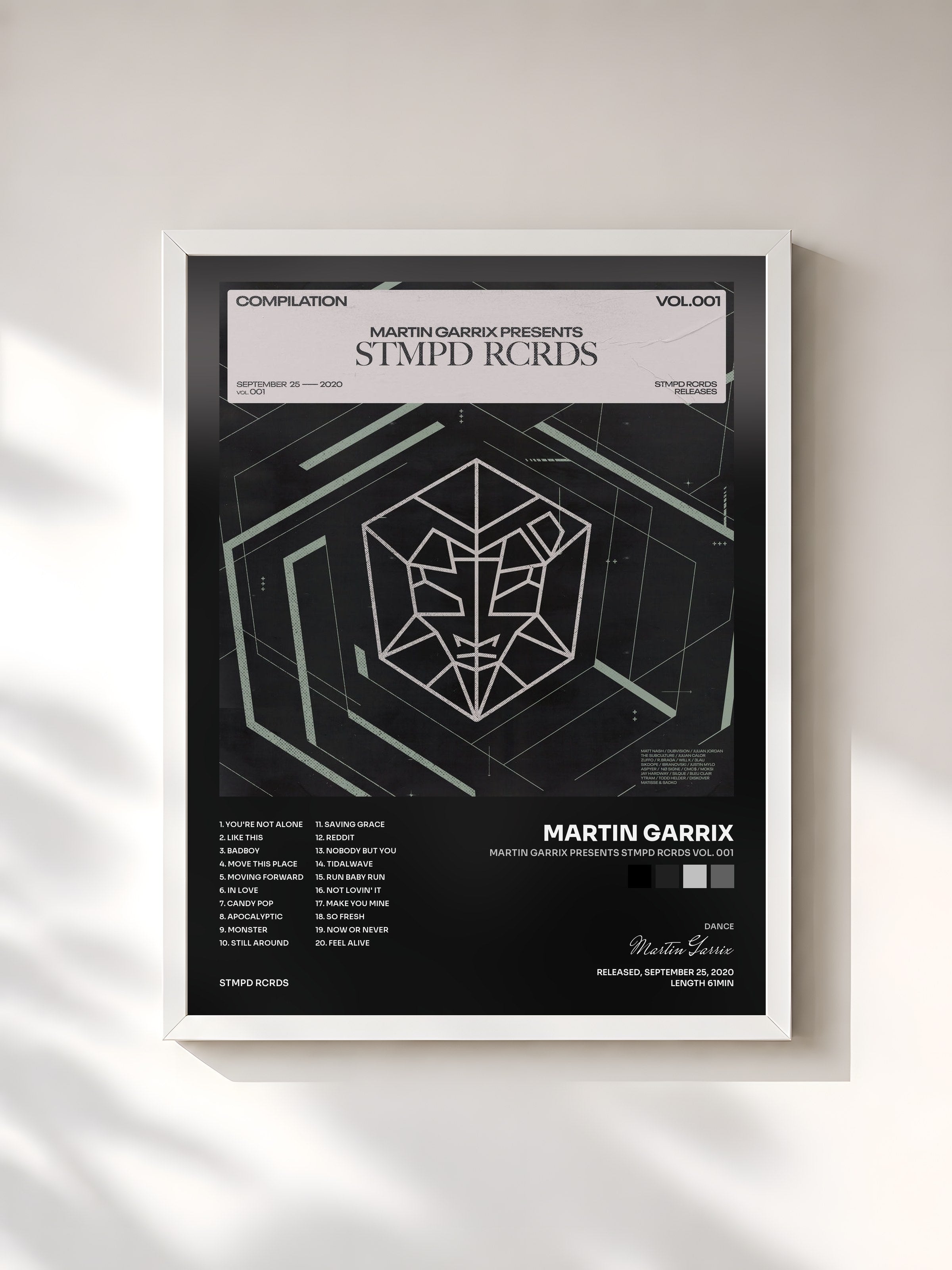 #blanc Tableau de l'album Martin Garrix presents STMPD RCRDS Vol. 001 de Martin Garrix, cadre blanc, imprimé et encadré en France