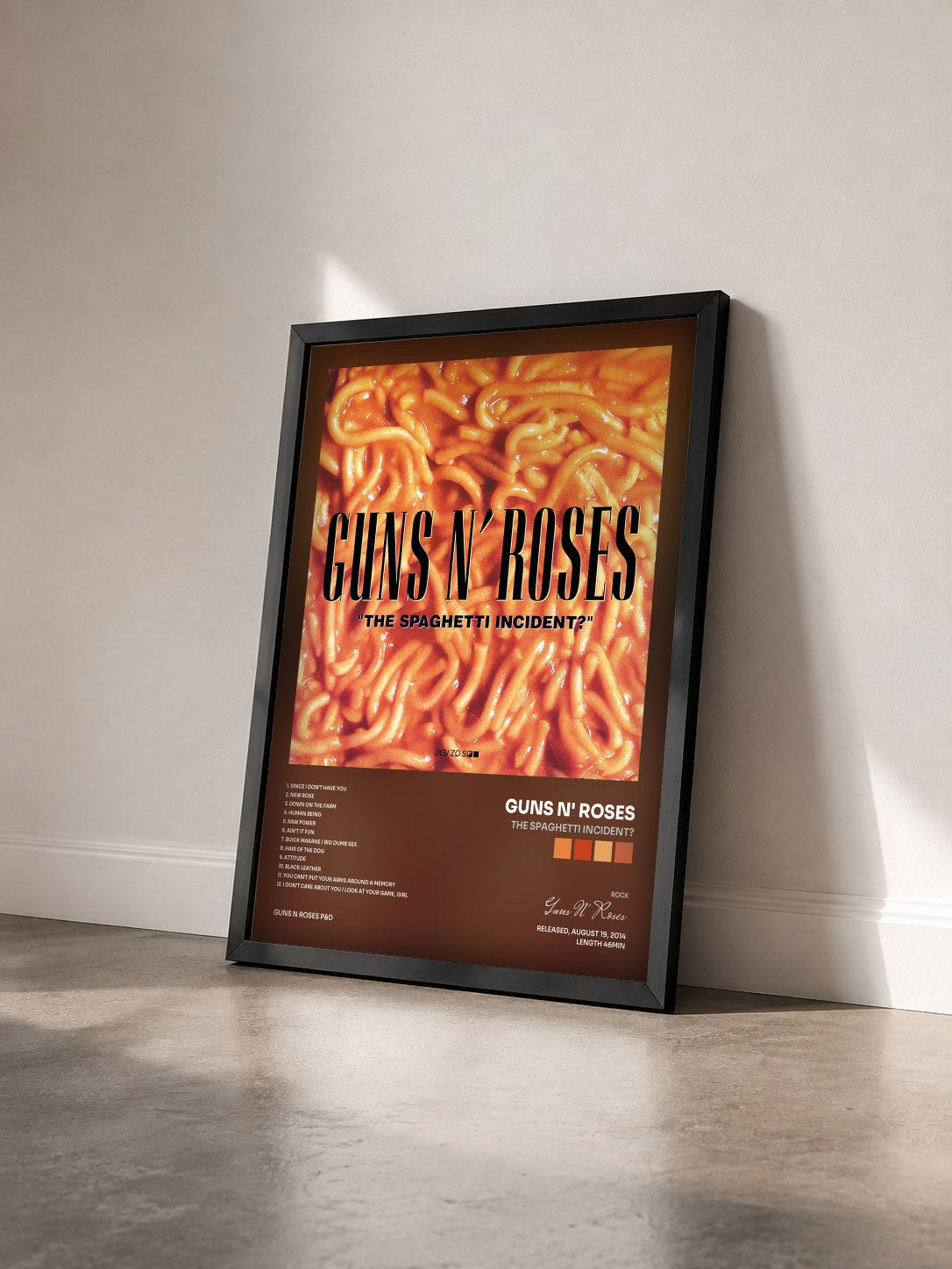 #noir Tableau de l'album The Spaghetti Incident? de Guns N' Roses vu de trois quarts, cadre noir