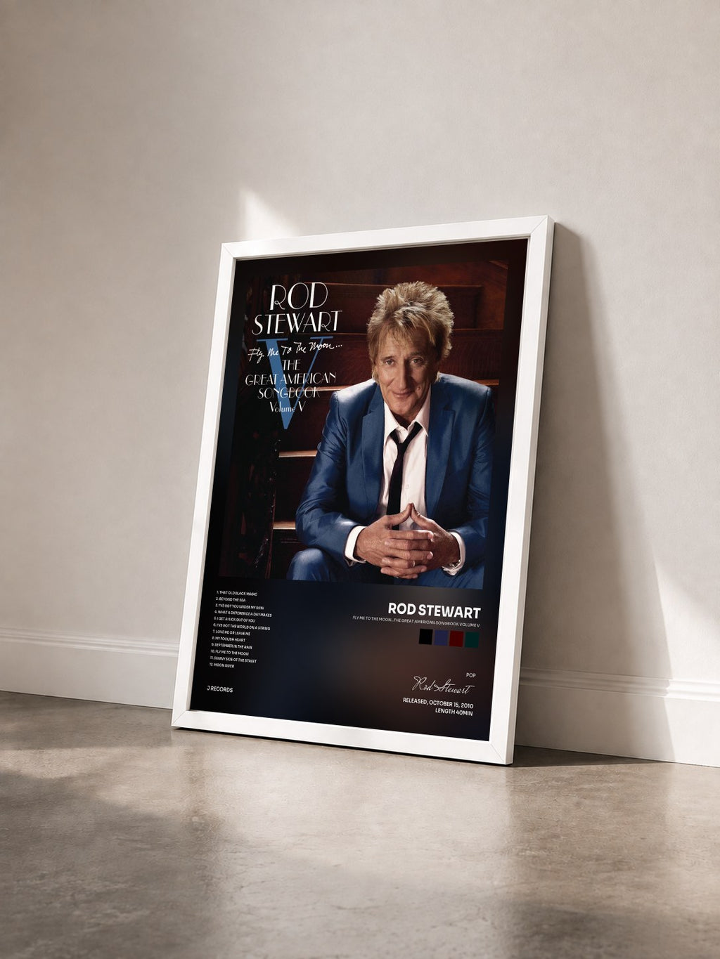 #blanc Fly Me To The Moon...The Great American Songbook Volume V di Rod Stewart in stampa incorniciata vista di tre quarti, cornice bianca