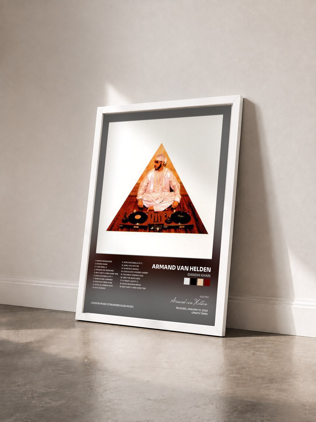 #blanc Tableau de l'album Gandhi Khan de Armand van Helden vu de trois quarts, cadre blanc