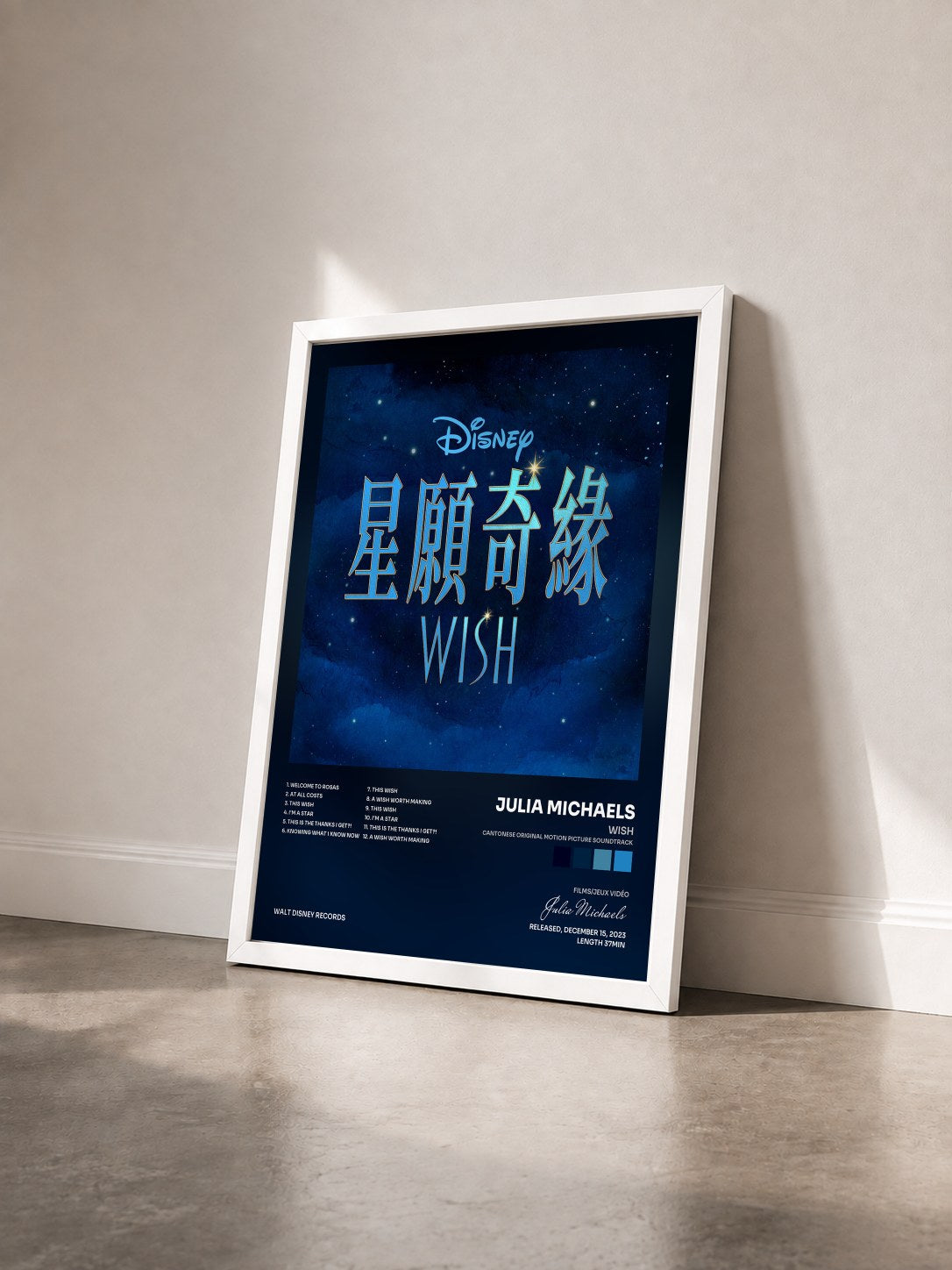 #blanc Tableau de l'album Wish (Cantonese Original Motion Picture Soundtrack) de Julia Michaels vu de trois quarts, cadre blanc