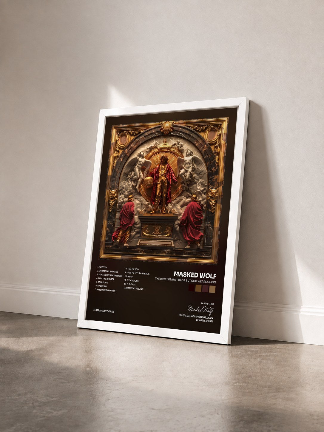 #blanc Tableau de l'album The Devil Wears Prada But God Wears Gucci de Masked Wolf vu de trois quarts, cadre blanc