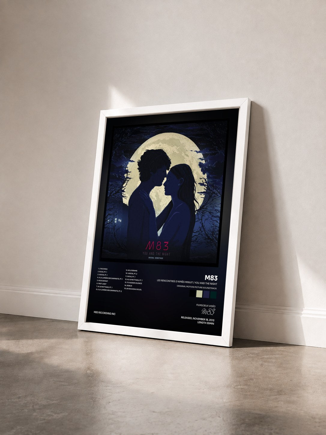#blanc Tableau de l'album Les rencontres d'après minuit / You and the Night (Original Motion Picture Soundtrack) de M83 vu de trois quarts, cadre blanc