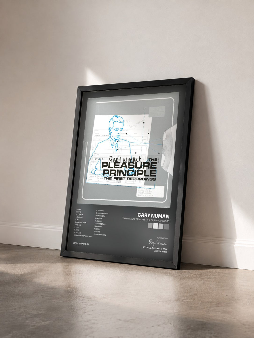 #noir The Pleasure Principle - The First Recordings di Gary Numan in stampa incorniciata vista di tre quarti, cornice nera