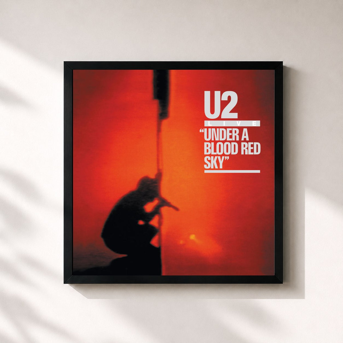 #noir Tableau carré de l'album Under A Blood Red Sky (Remastered) de U2, cadre noir 32x32 cm