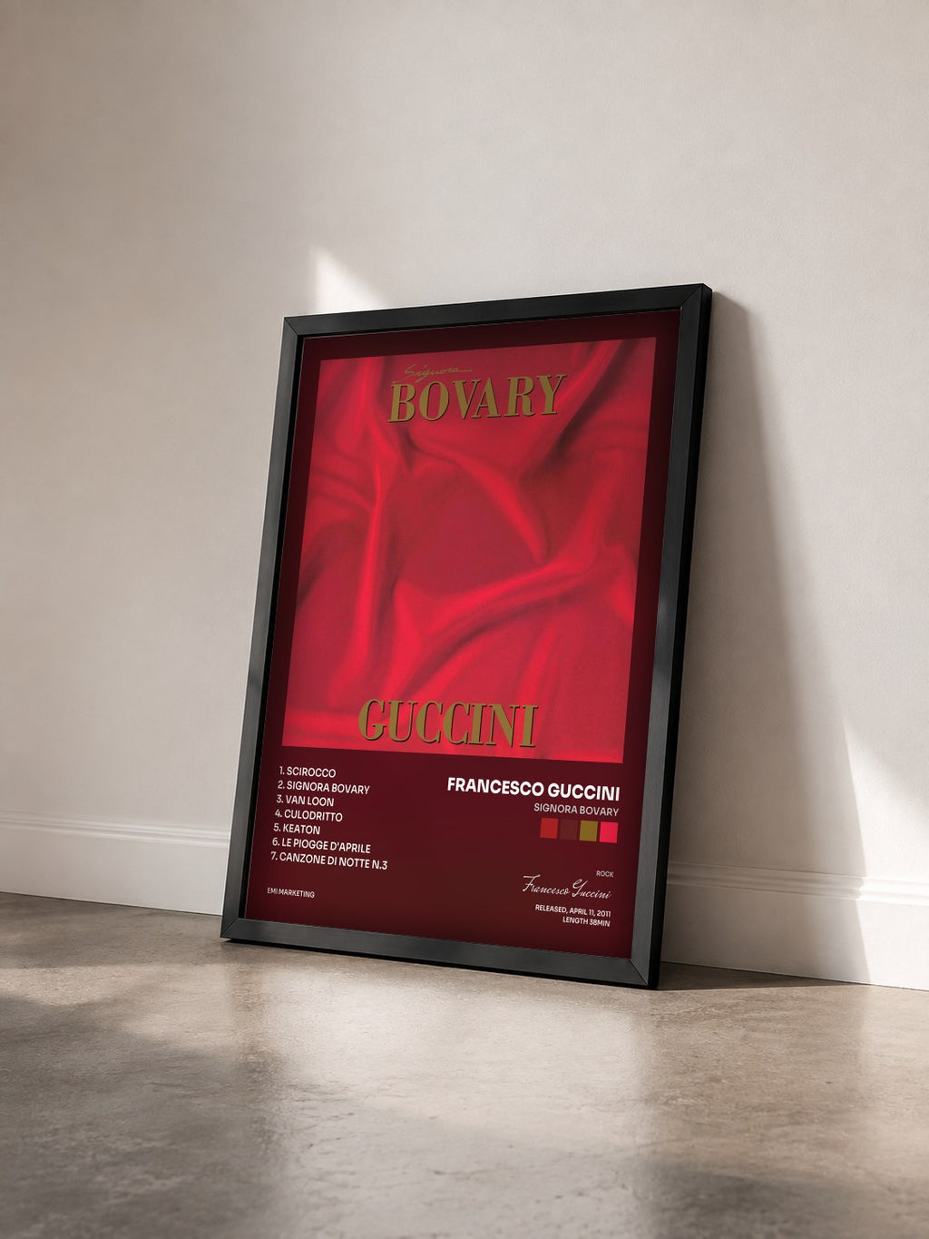 #noir Tableau de l'album Signora Bovary de Francesco Guccini vu de trois quarts, cadre noir