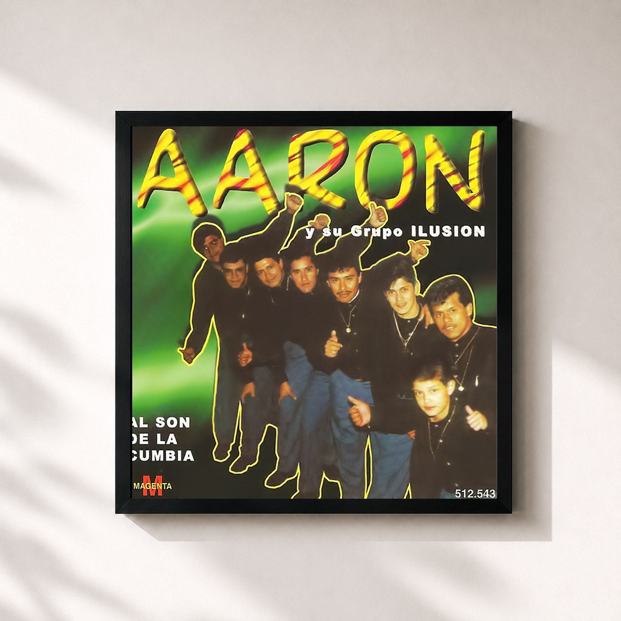 #noir Tableau carré de l'album Al Son de la Cumbia de Aaron y su grupo Ilusion, cadre noir 32x32 cm
