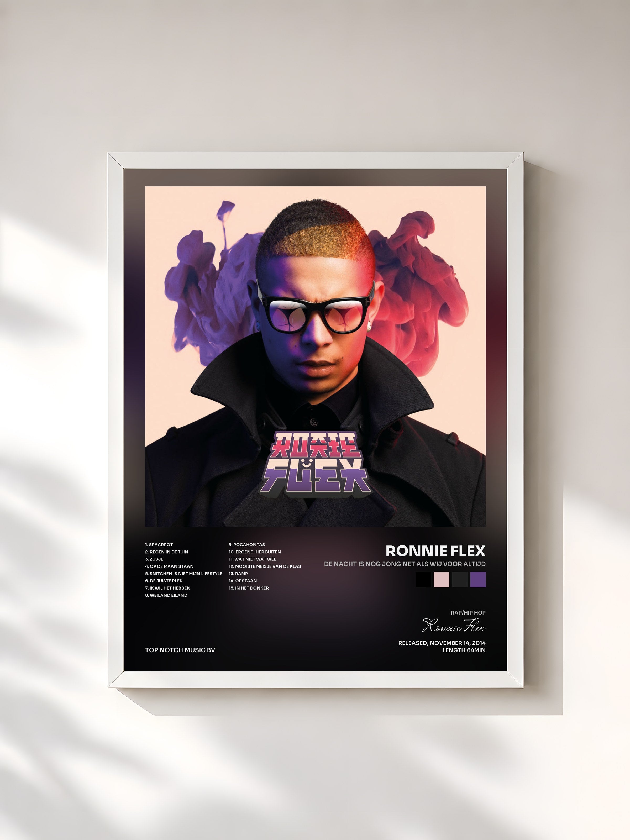 #blanc Tableau de l'album De Nacht Is Nog Jong Net Als Wij Voor Altijd de Ronnie Flex, cadre blanc, imprimé et encadré en France