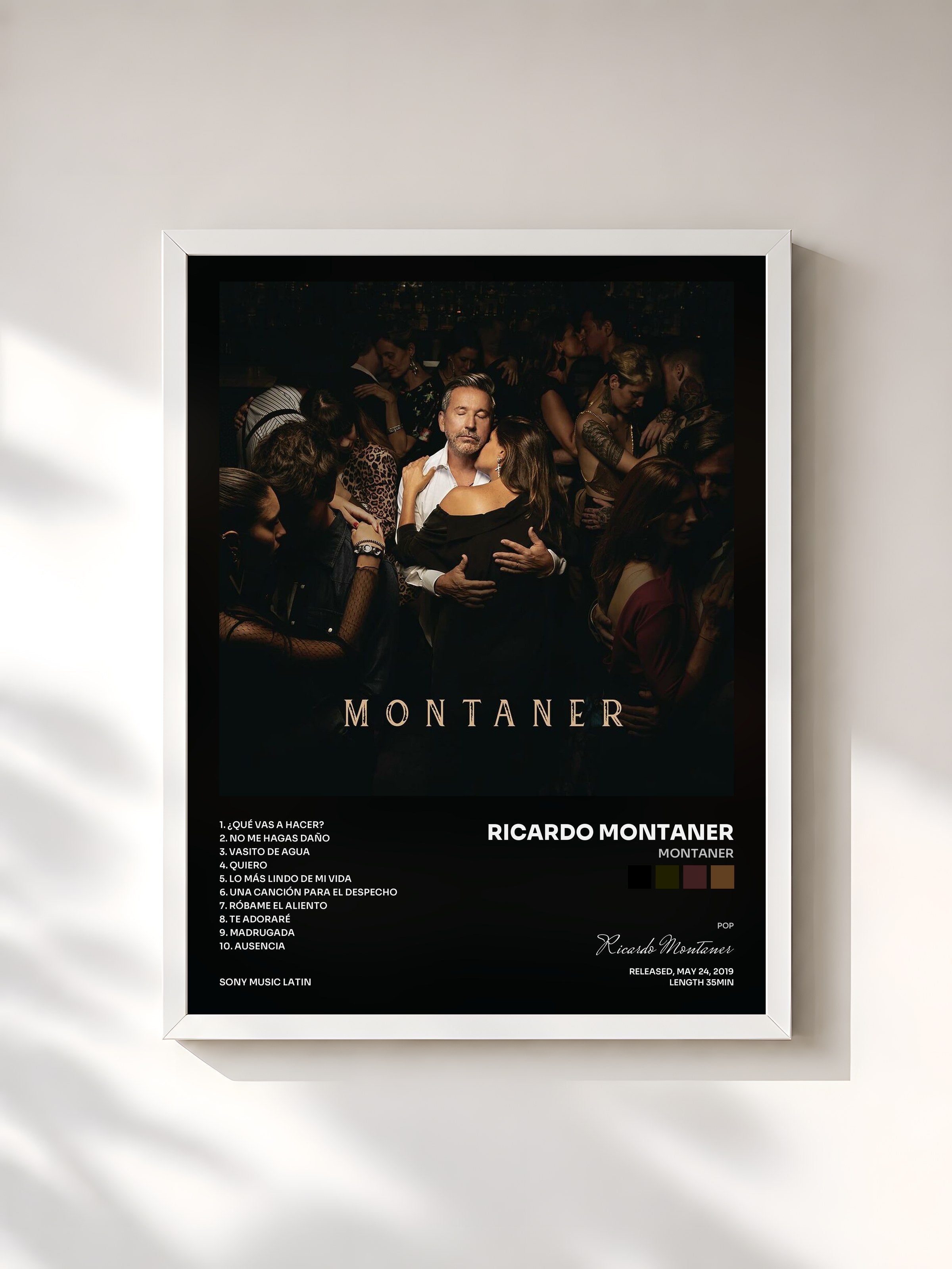 #blanc Tableau de l'album Montaner de Ricardo Montaner, cadre blanc, imprimé et encadré en France