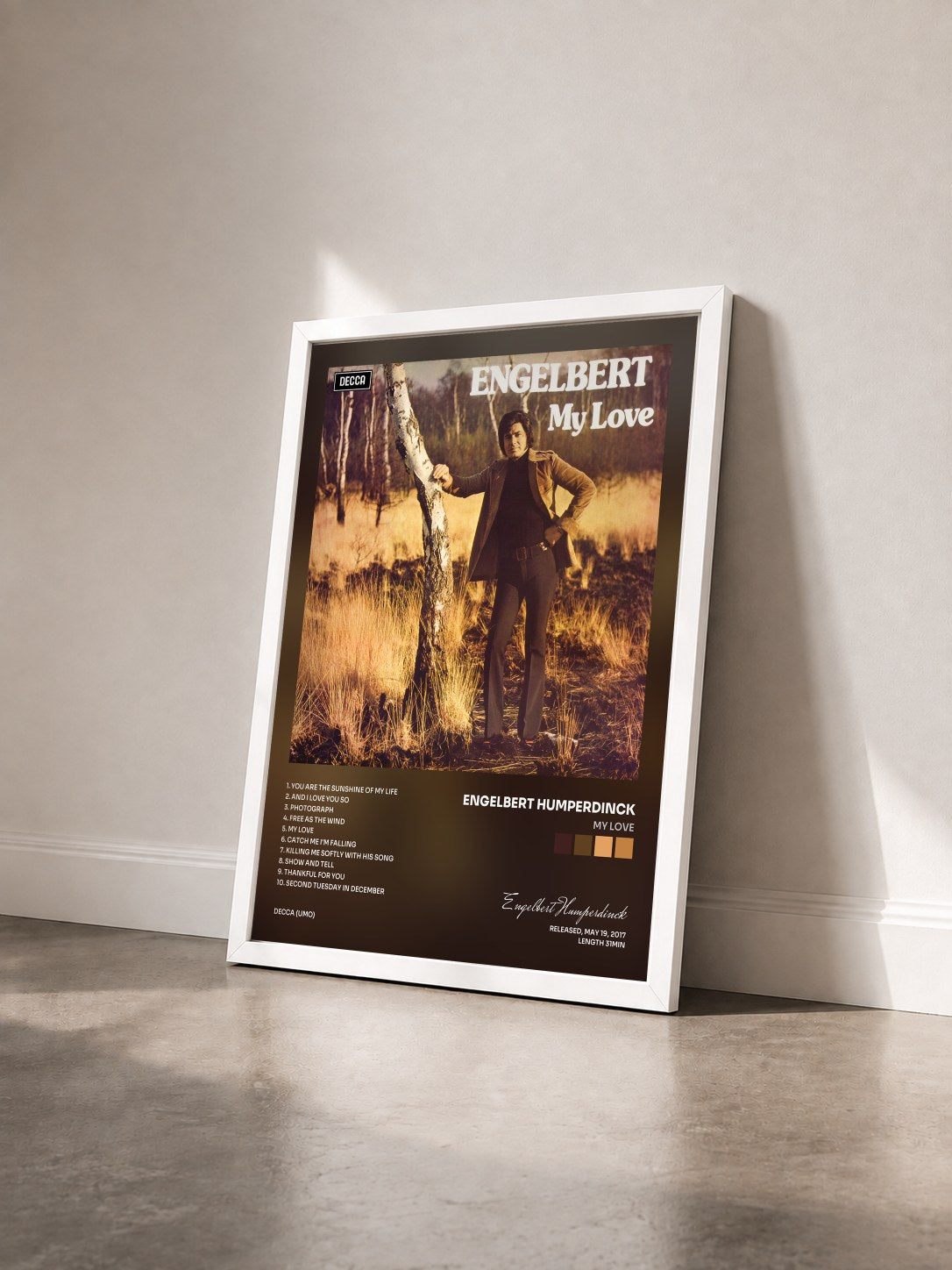 #blanc Tableau de l'album My Love de Engelbert Humperdinck vu de trois quarts, cadre blanc