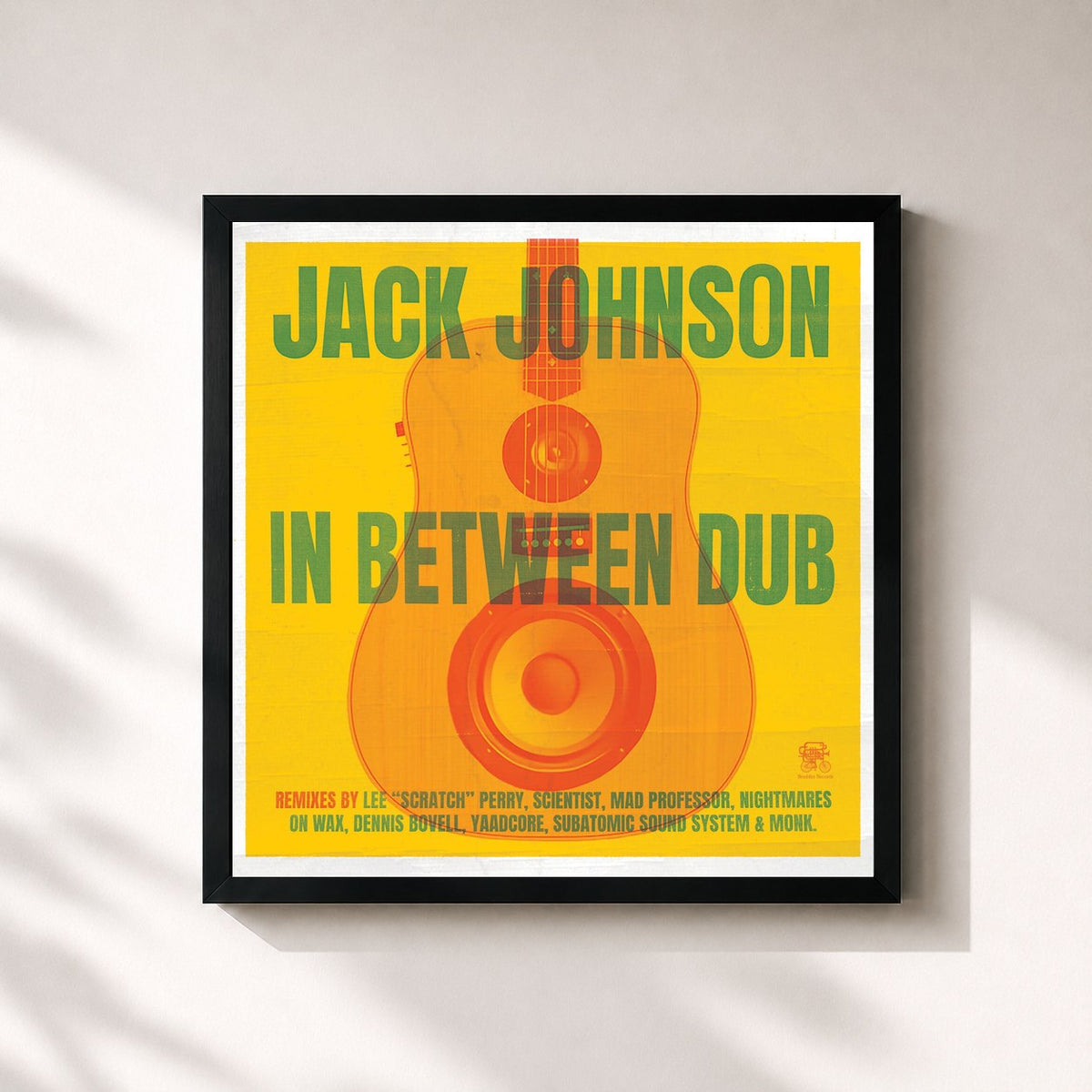 #noir In Between Dub von Jack Johnson als quadratischer Kunstdruck, schwarzer Rahmen 32x32 cm