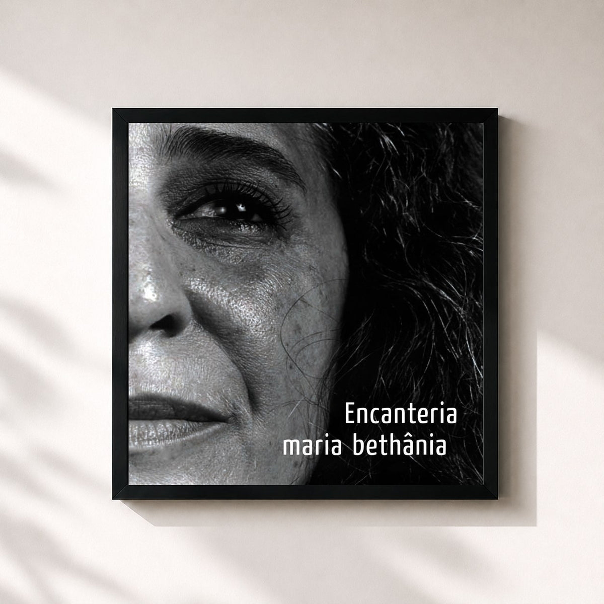 #noir Tableau carré de l'album Encanteria de Maria Bethânia, cadre noir 32x32 cm